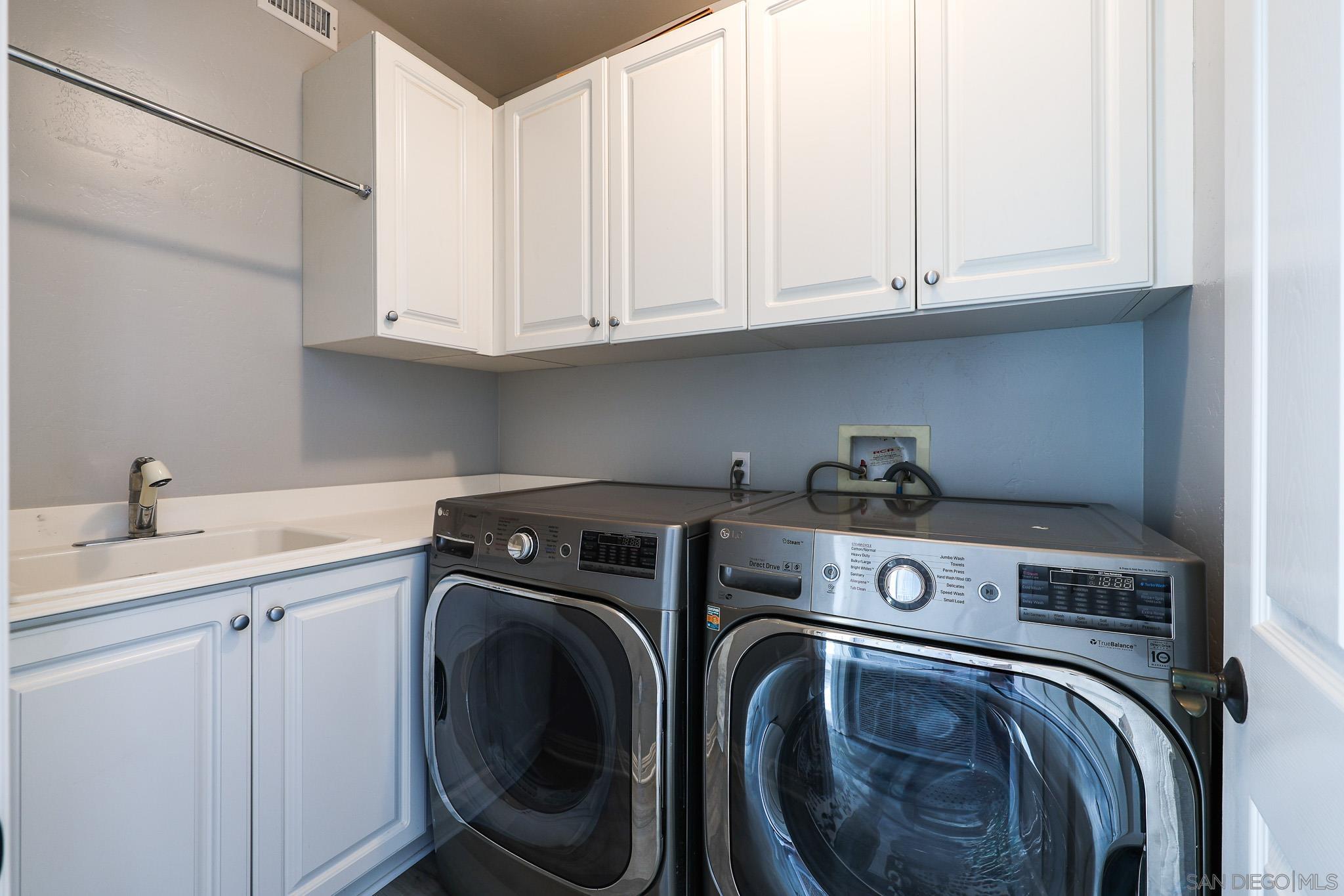 Detail Gallery Image 26 of 36 For 2717 E Evans Rd, San Diego,  CA 92106 - 3 Beds | 3 Baths