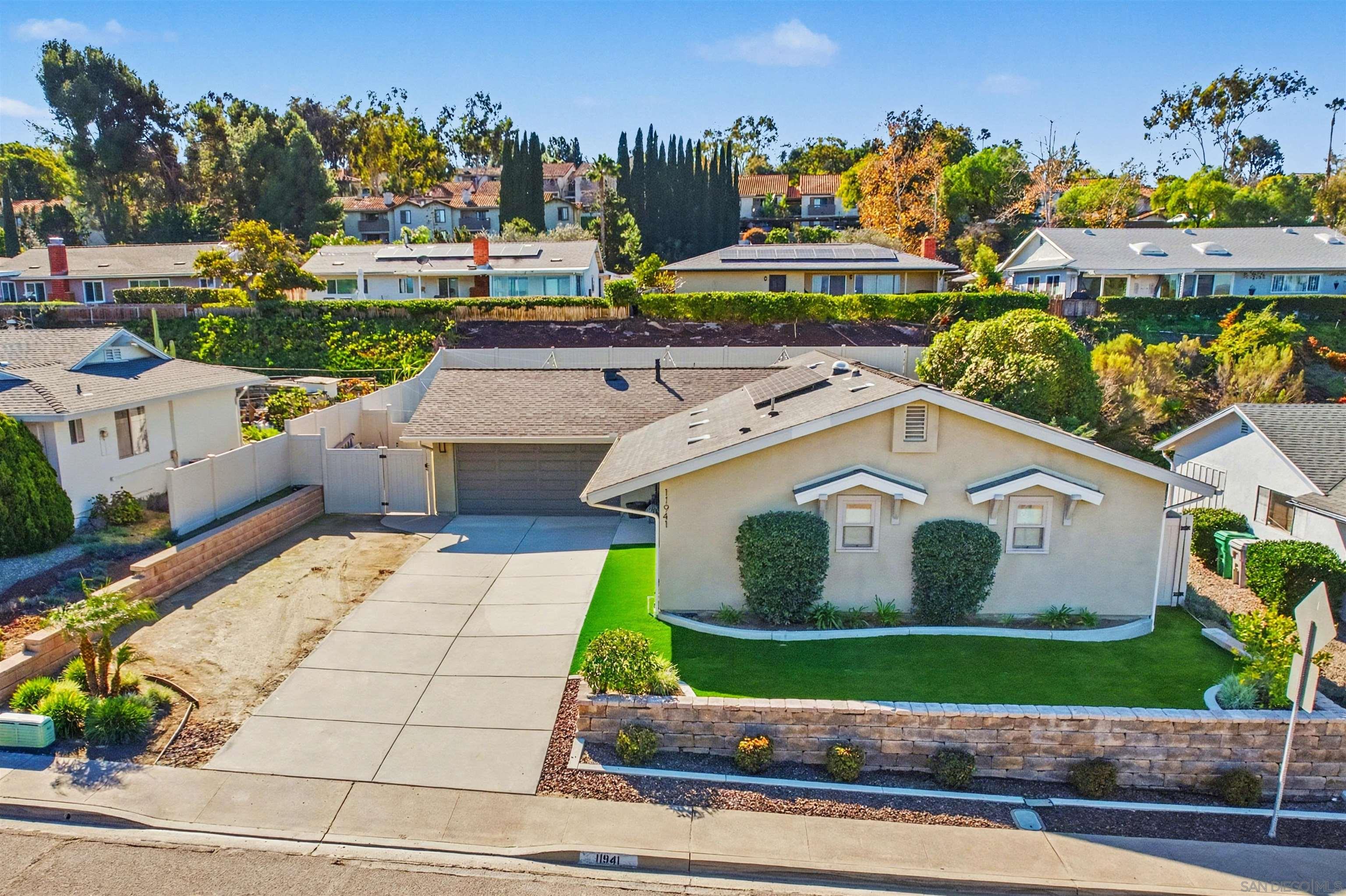 Detail Gallery Image 3 of 59 For 11941  Callado Rd, San Diego,  CA 92128 - 3 Beds | 2 Baths