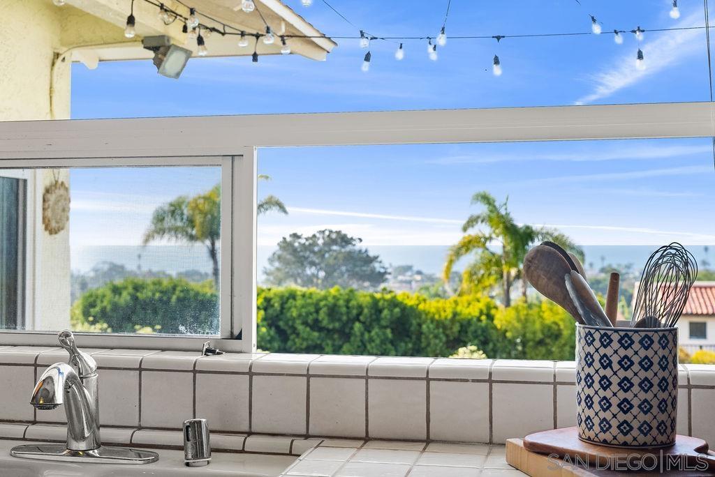 Detail Gallery Image 7 of 21 For 601 N Granados, Solana Beach,  CA 92075 - 3 Beds | 2 Baths