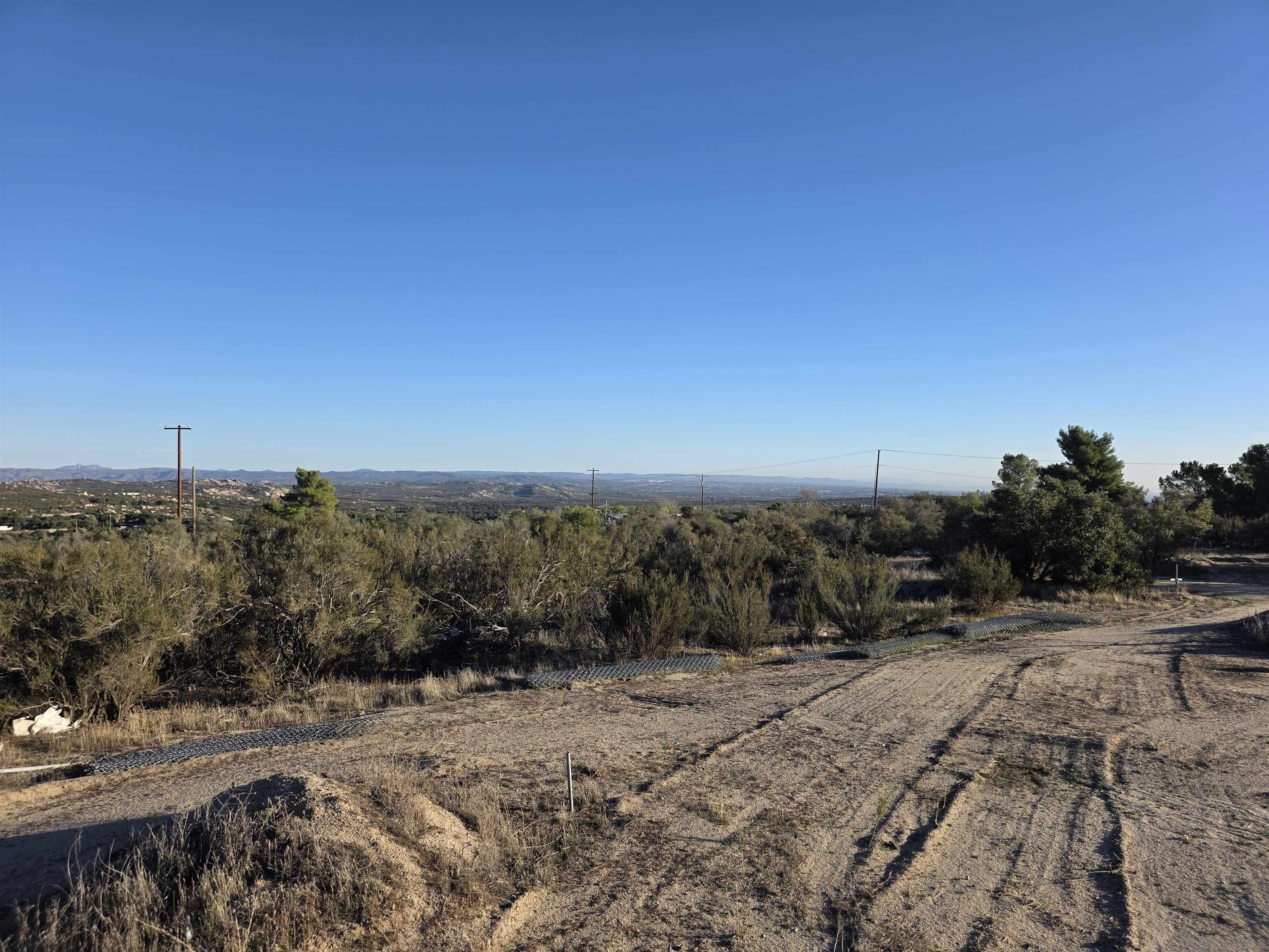 Detail Gallery Image 8 of 10 For 38220  Tierra Real Rd, Boulevard,  CA 91905 - 4 Beds | 2 Baths