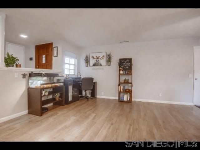 Detail Gallery Image 7 of 22 For 1140  Harding St, Escondido,  CA 92027 - 3 Beds | 2 Baths