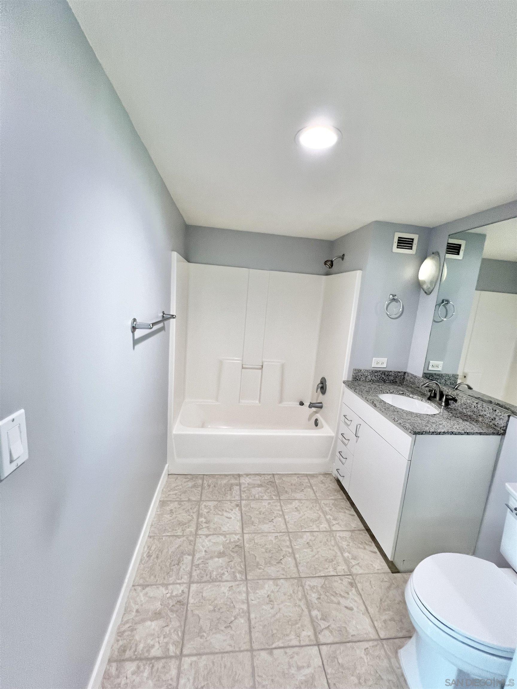 Detail Gallery Image 17 of 32 For 425  W Beech St  1157, San Diego,  CA 92101 - 2 Beds | 1 Baths