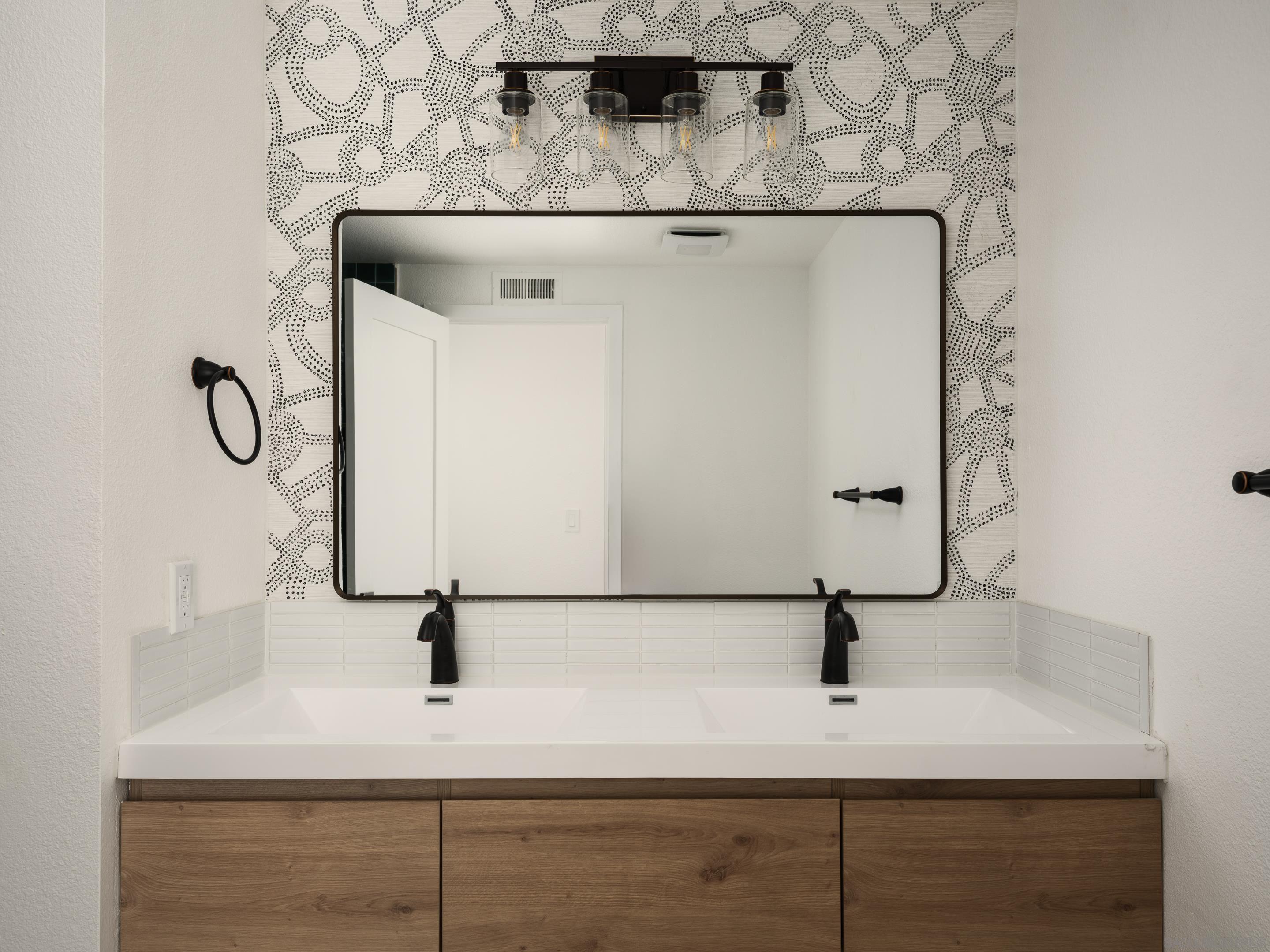 Detail Gallery Image 15 of 23 For 5522  Bloch St, San Diego,  CA 92122 - 4 Beds | 2/1 Baths