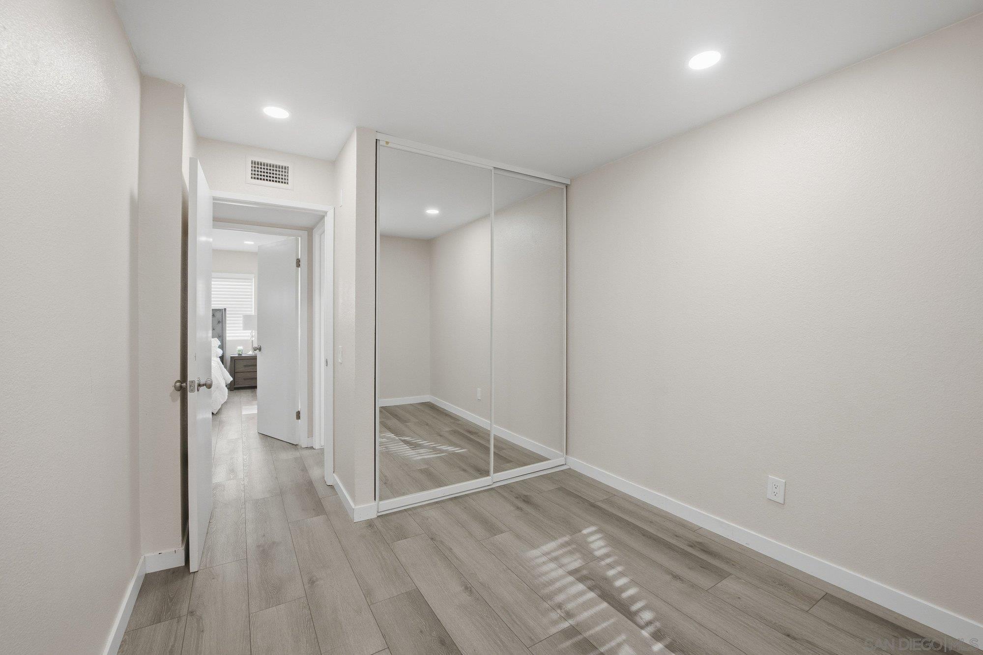 Detail Gallery Image 17 of 23 For 17131 W Bernardo Dr  #102,  San Diego,  CA 92127 - 3 Beds | 2 Baths