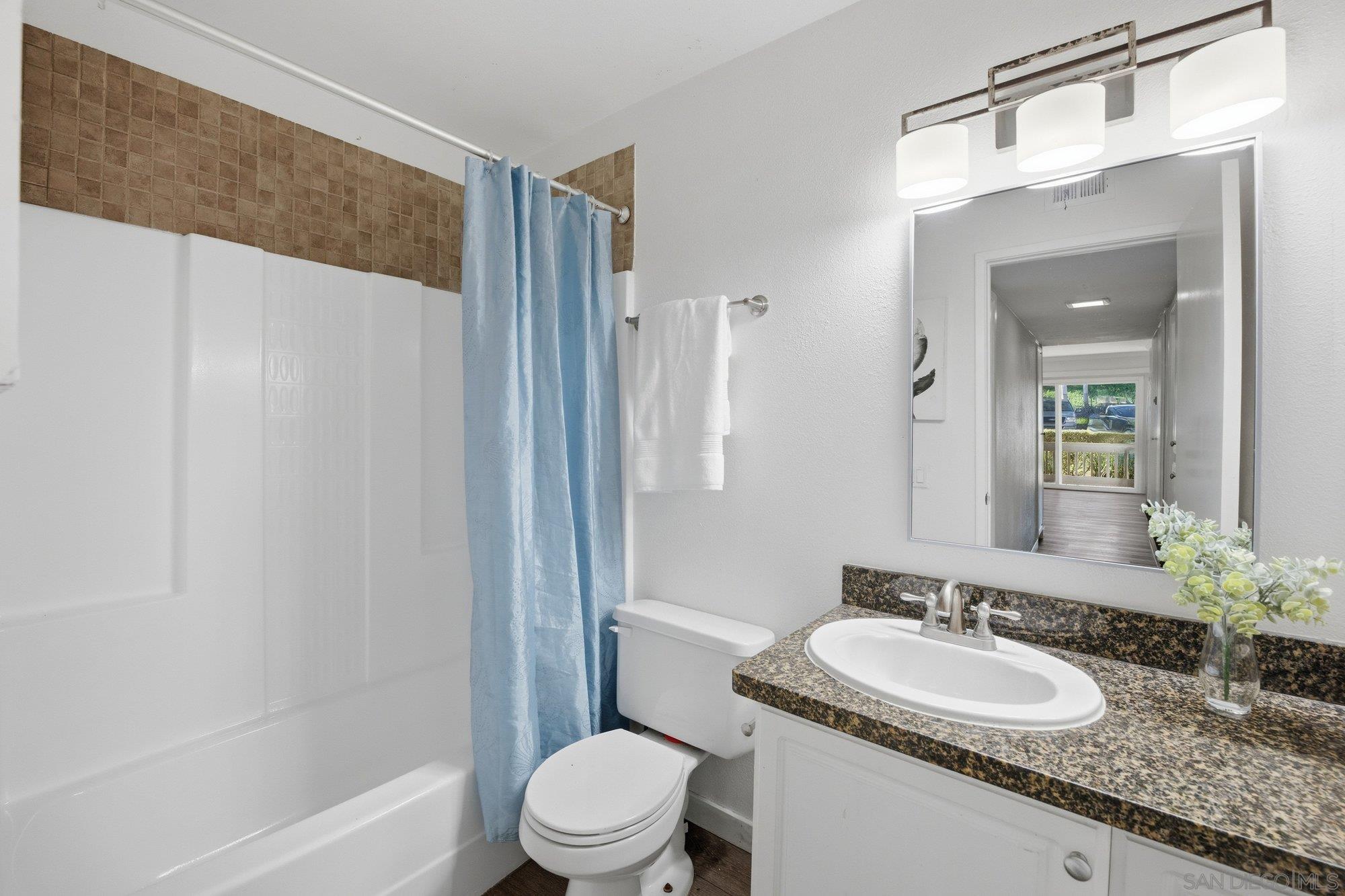 Detail Gallery Image 18 of 23 For 17131 W Bernardo Dr  #102,  San Diego,  CA 92127 - 3 Beds | 2 Baths