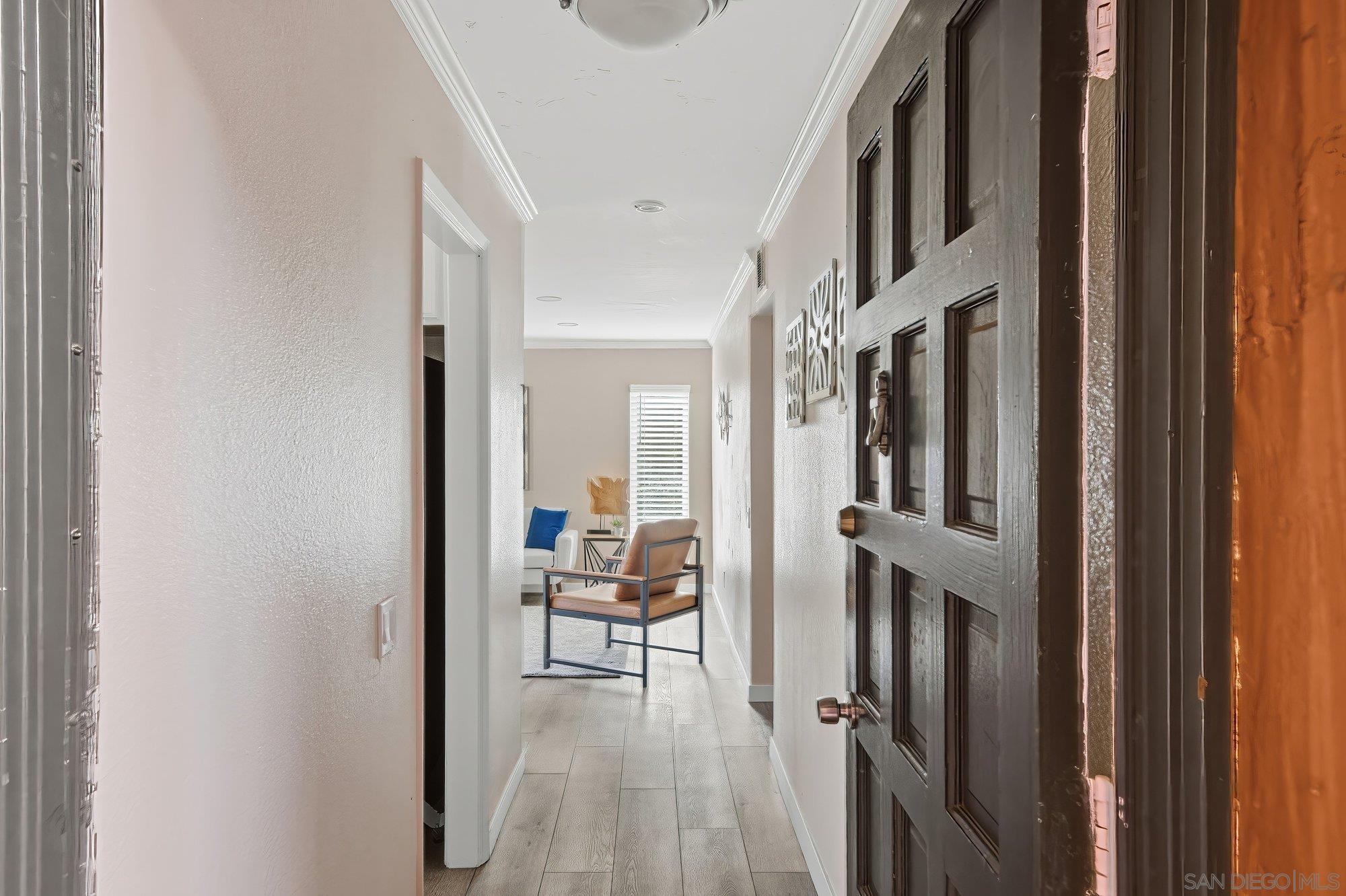 Detail Gallery Image 4 of 23 For 17131 W Bernardo Dr  #102,  San Diego,  CA 92127 - 3 Beds | 2 Baths