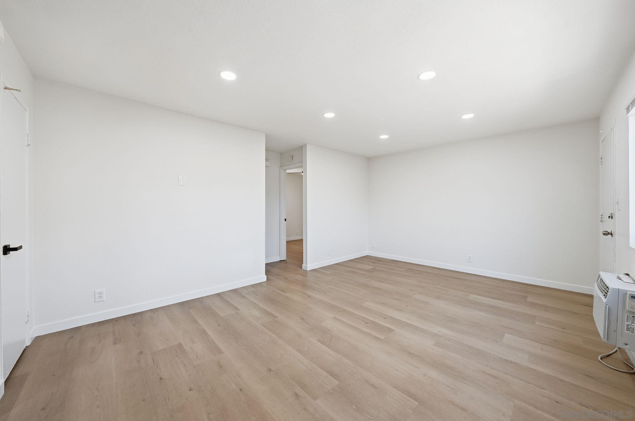 Detail Gallery Image 8 of 28 For 12621  Lindo Lane, Lakeside,  CA 92040 - – Beds | – Baths