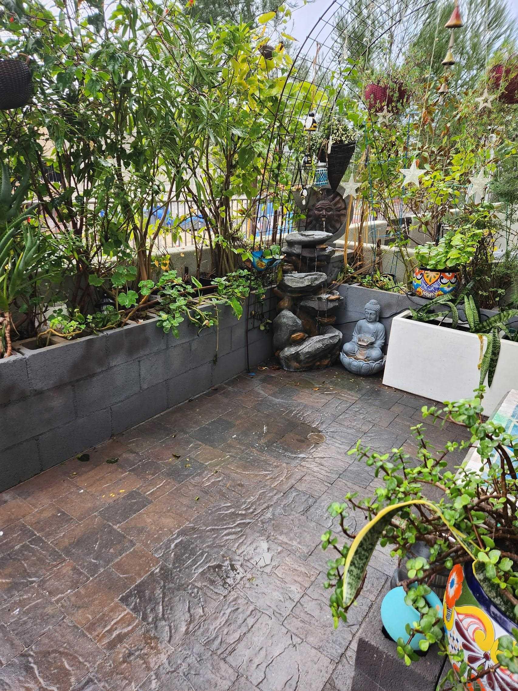 Detail Gallery Image 4 of 37 For 16755  Coyote Bush Dr  93, San Diego,  CA 92127 - 3 Beds | 3 Baths