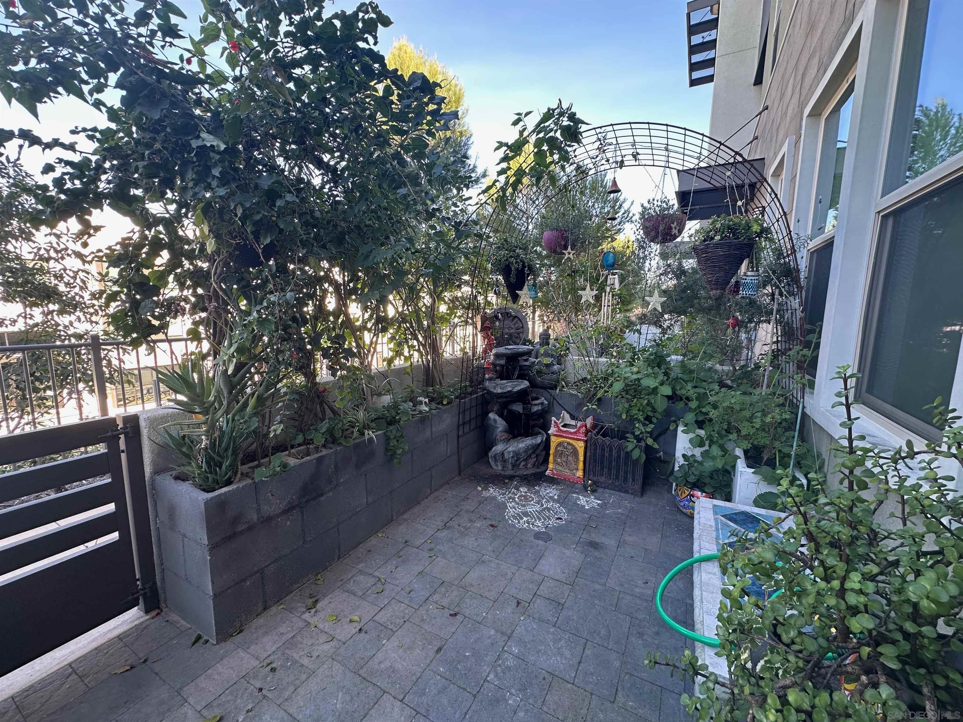 Detail Gallery Image 37 of 37 For 16755  Coyote Bush Dr  93, San Diego,  CA 92127 - 3 Beds | 3 Baths