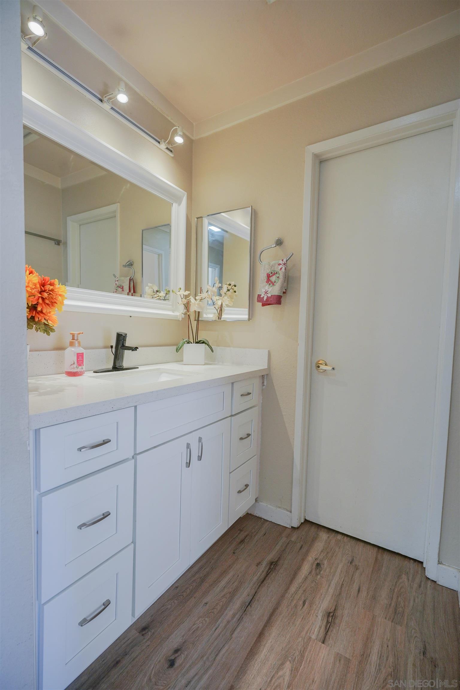 Detail Gallery Image 12 of 17 For 8009  Caminito De Pizza  #H,  San Diego,  CA 92108 - 2 Beds | 1 Baths