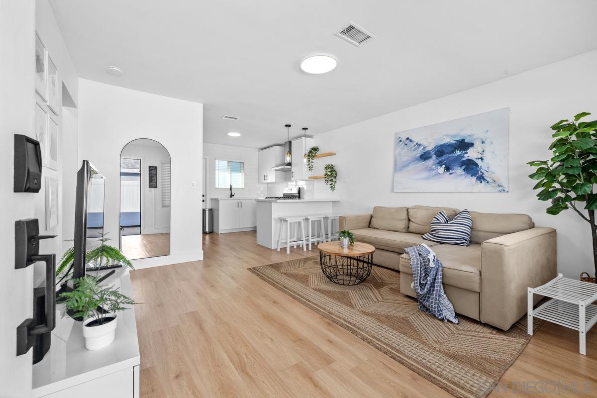 Detail Gallery Image 8 of 30 For 127 W Saxon, San Gabriel,  CA 91776 - – Beds | – Baths