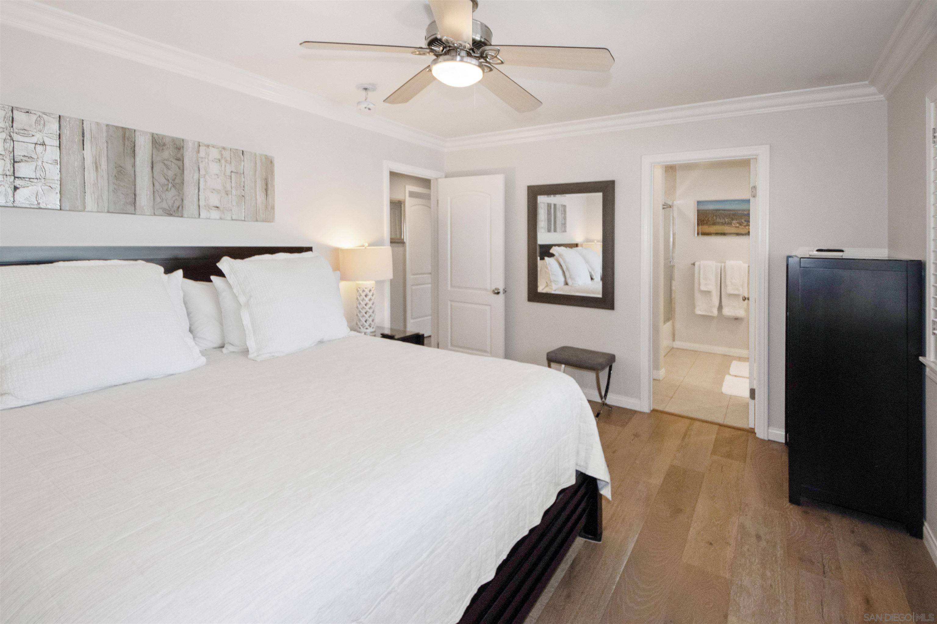 Detail Gallery Image 16 of 28 For 1052  Isabella Avenue  E, Coronado,  CA 92118 - 3 Beds | 2 Baths