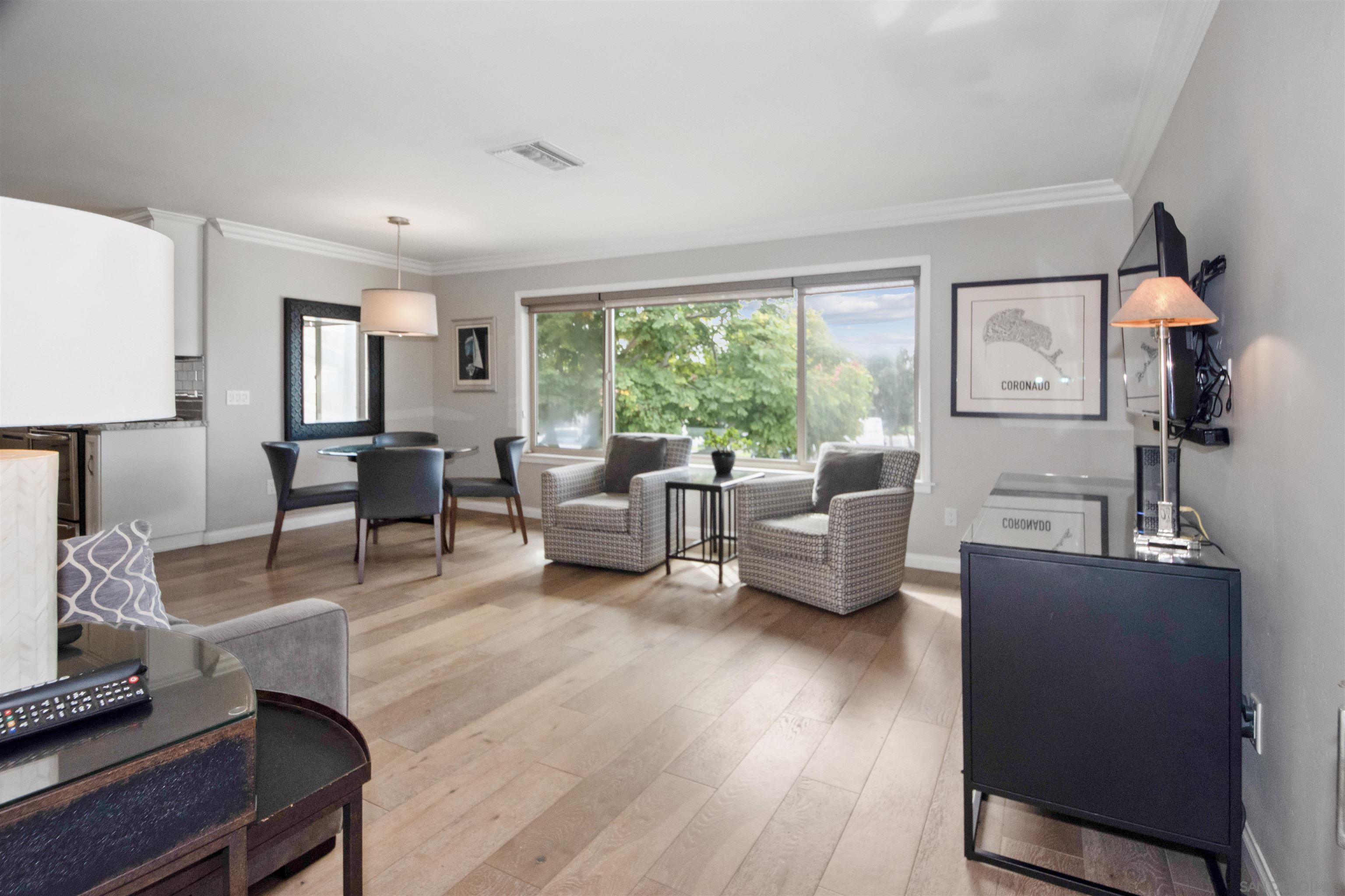 Detail Gallery Image 3 of 28 For 1052  Isabella Avenue  E, Coronado,  CA 92118 - 3 Beds | 2 Baths