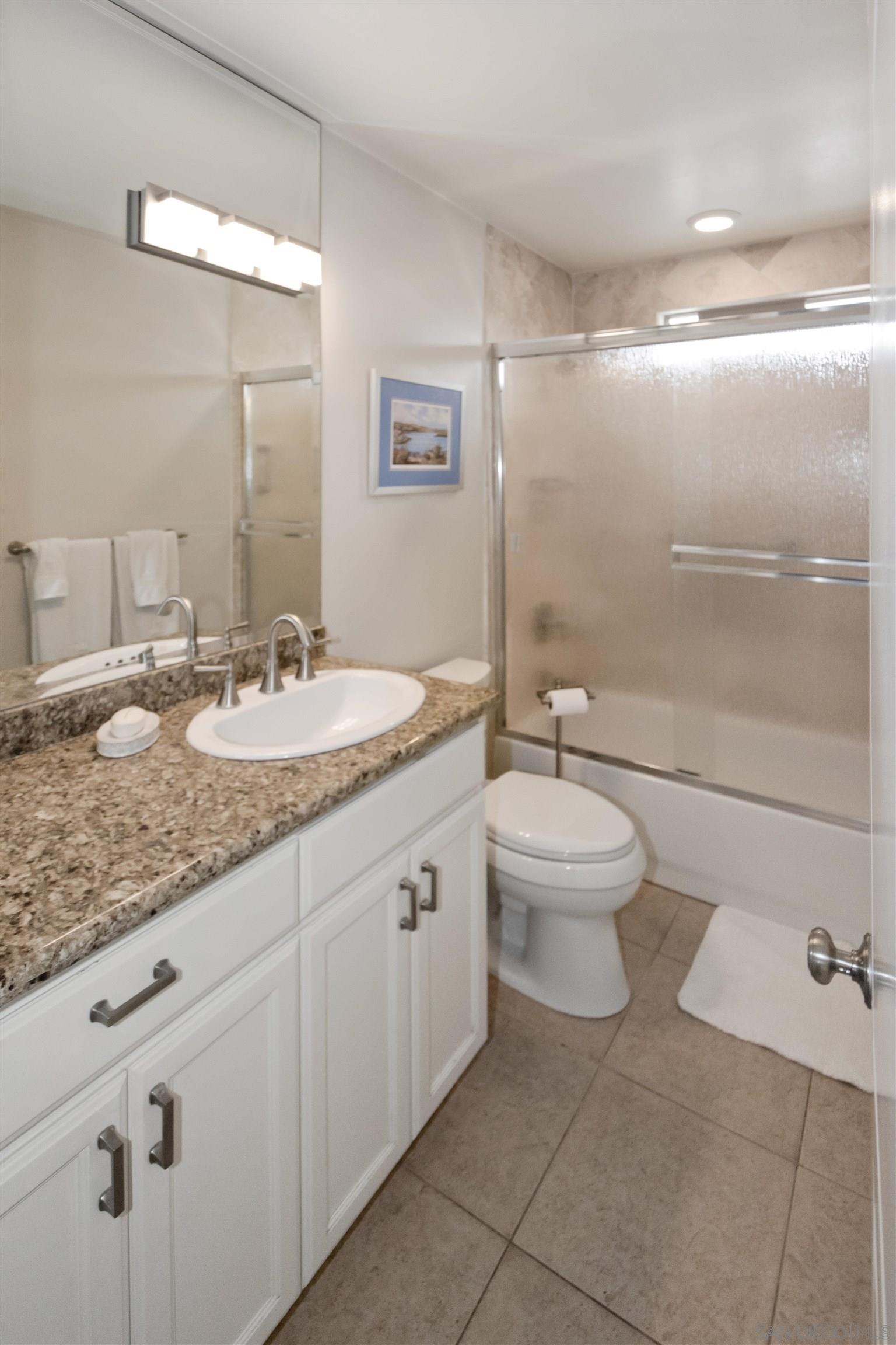 Detail Gallery Image 25 of 28 For 1052  Isabella Avenue  E, Coronado,  CA 92118 - 3 Beds | 2 Baths