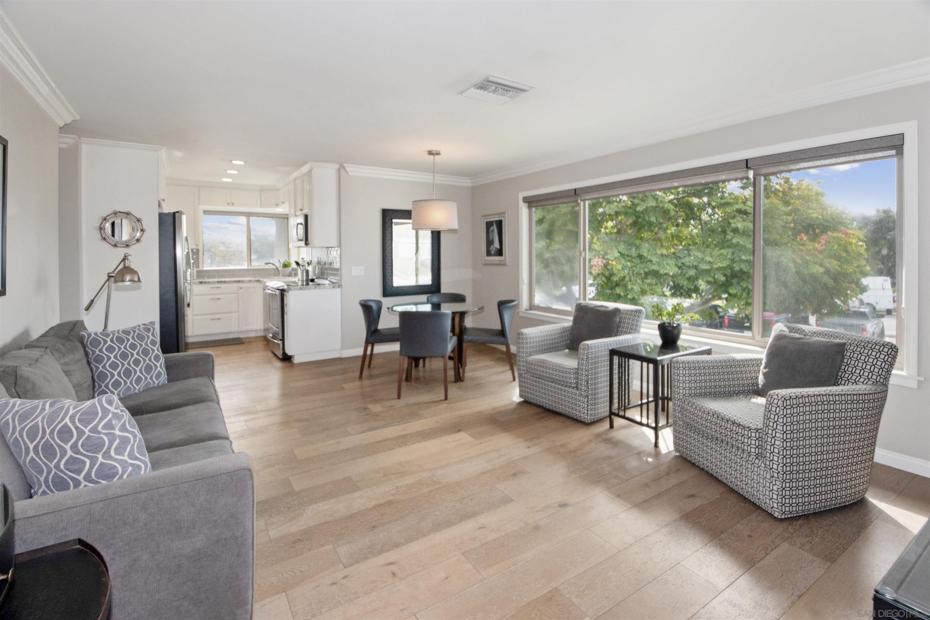 Detail Gallery Image 4 of 28 For 1052  Isabella Avenue  E, Coronado,  CA 92118 - 3 Beds | 2 Baths