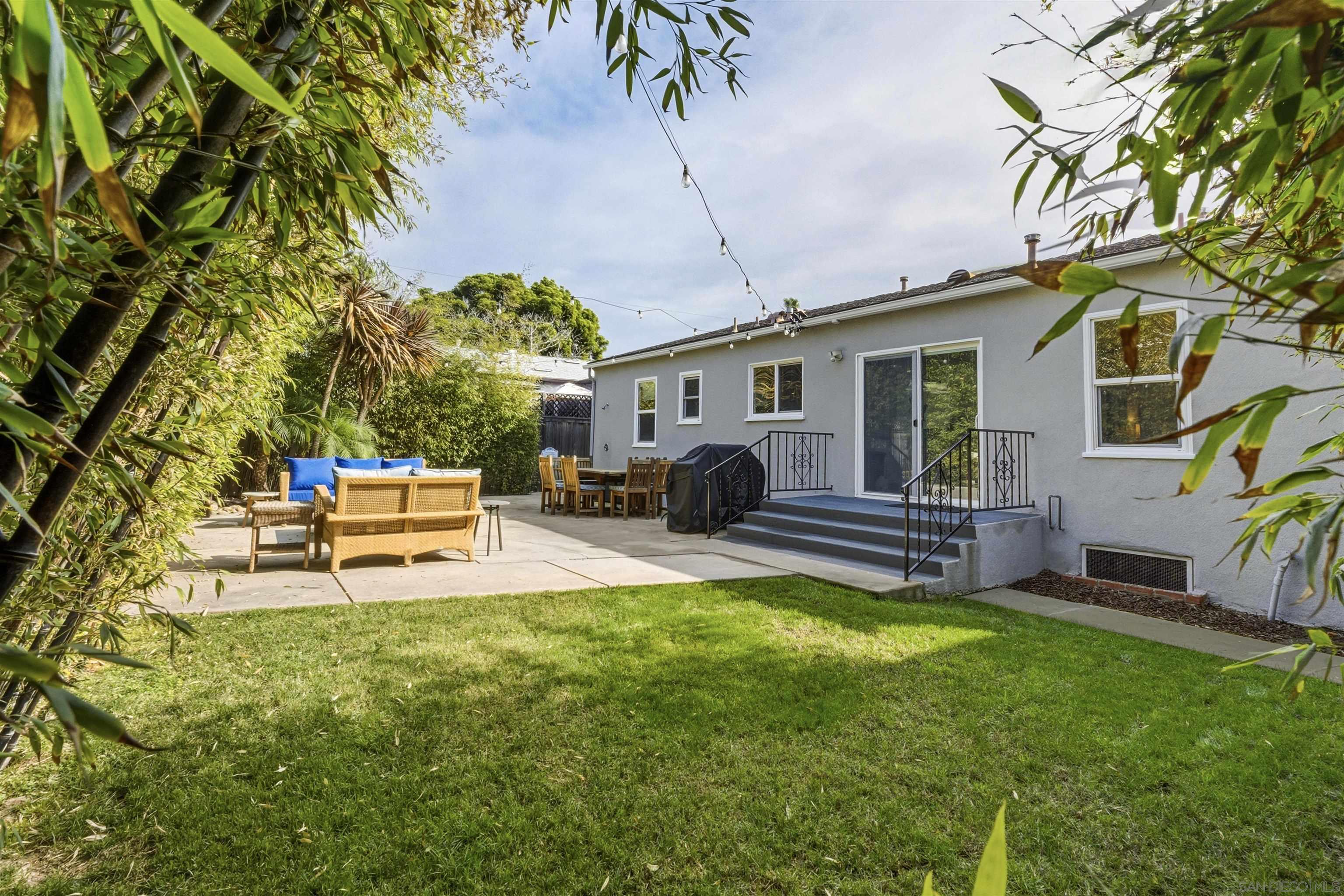 Detail Gallery Image 21 of 55 For 1066-68  Emerald St, San Diego,  CA 92109 - – Beds | – Baths