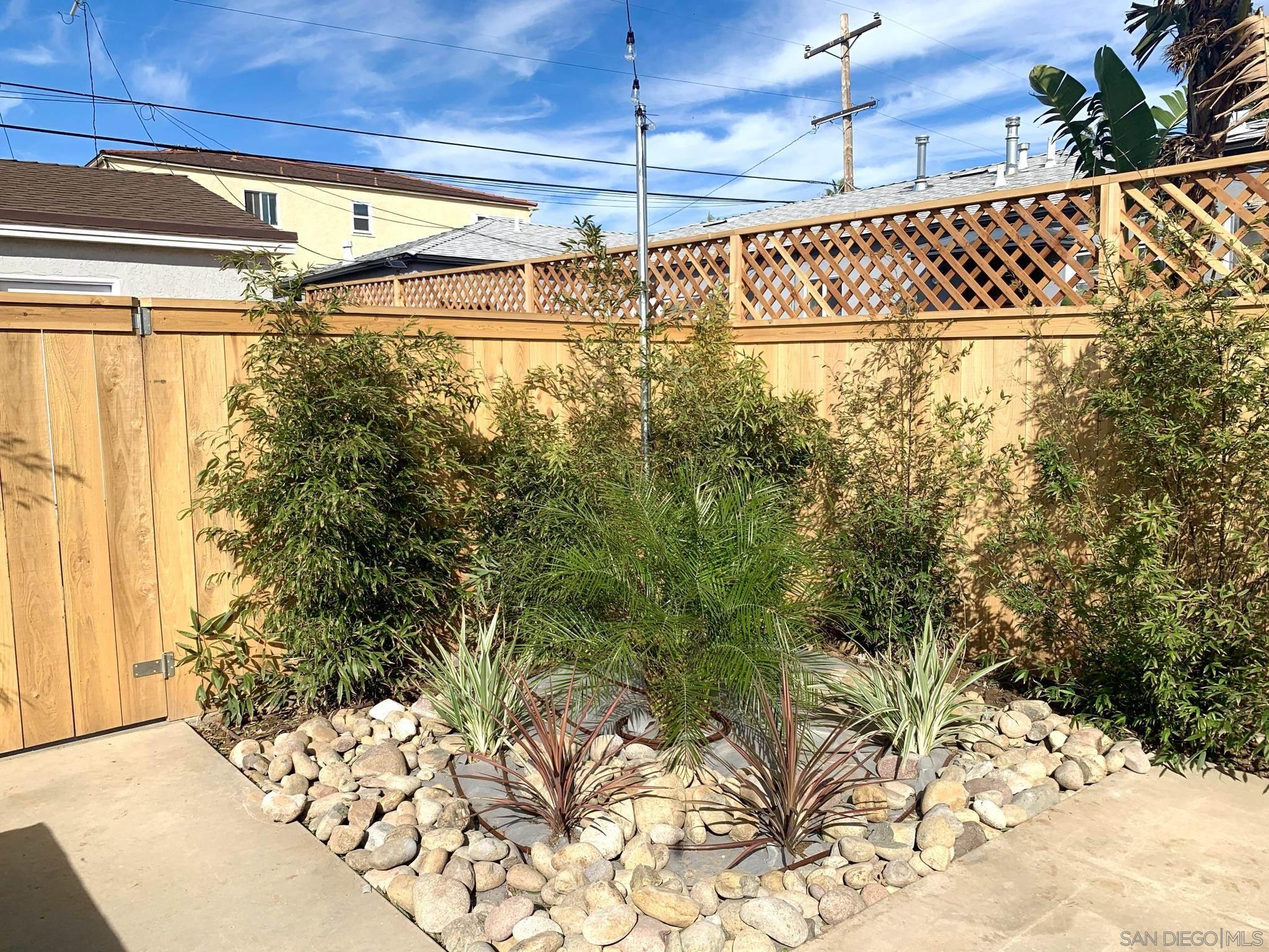 Detail Gallery Image 25 of 55 For 1066-68  Emerald St, San Diego,  CA 92109 - – Beds | – Baths