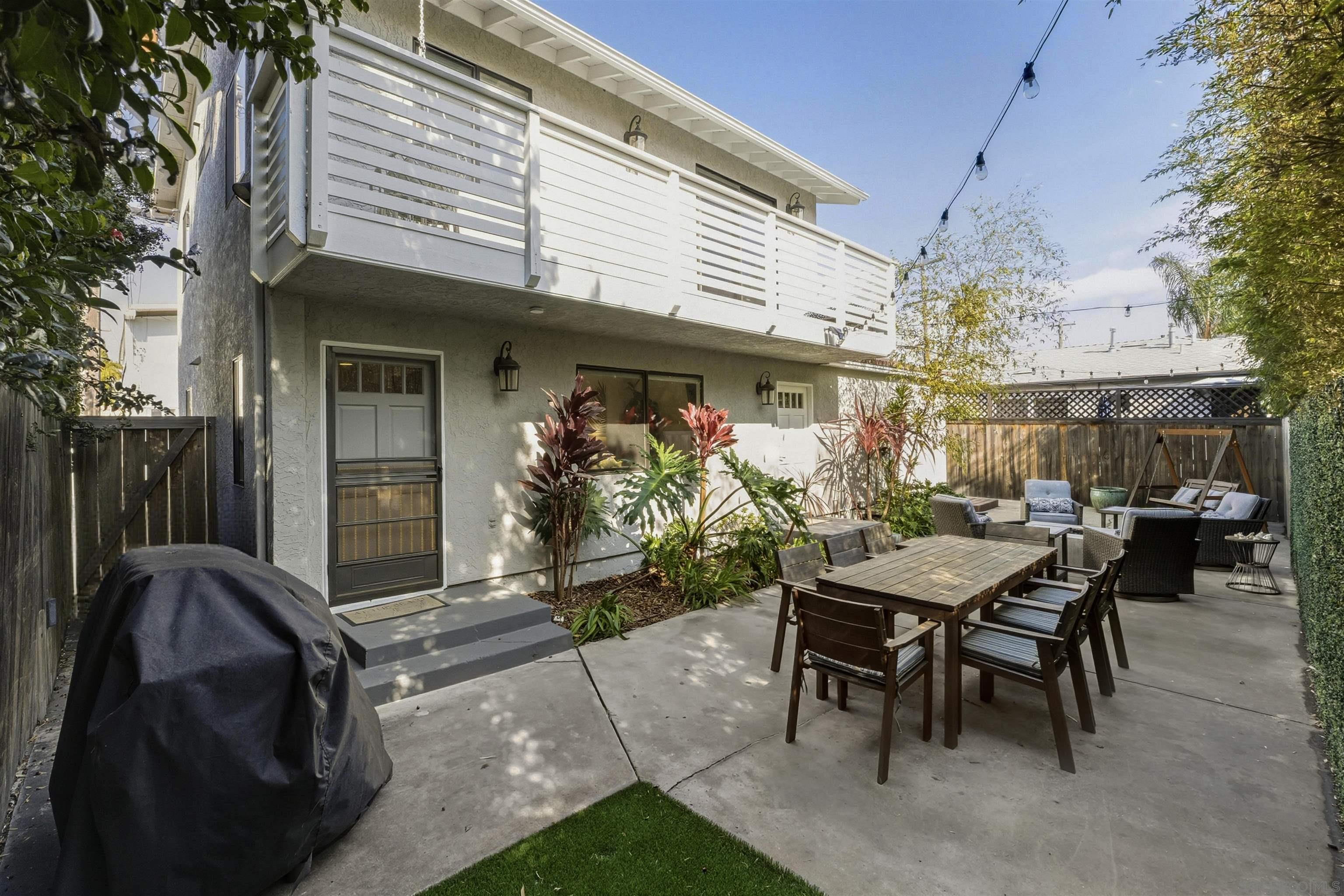 Detail Gallery Image 27 of 55 For 1066-68  Emerald St, San Diego,  CA 92109 - – Beds | – Baths