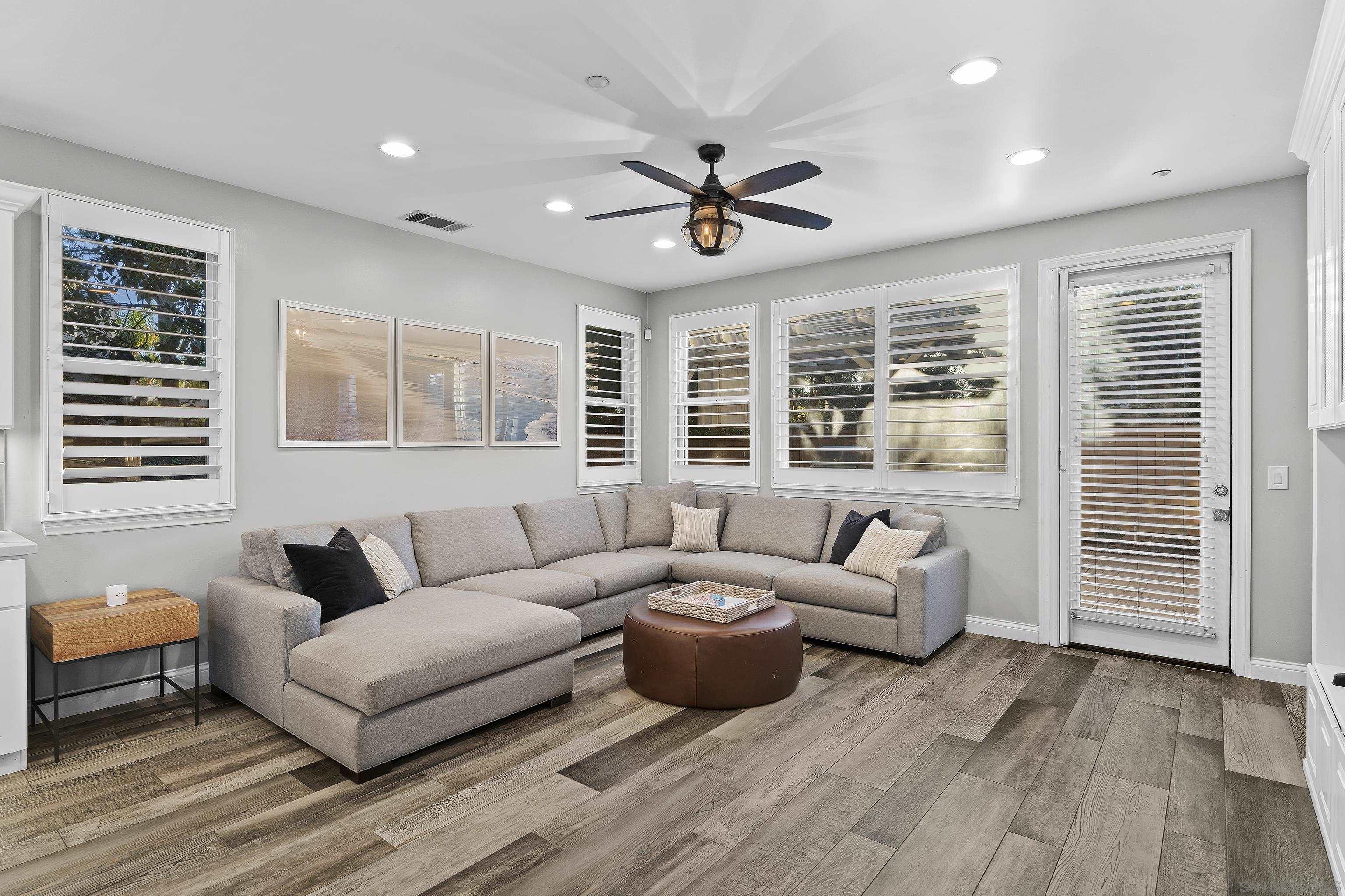 Detail Gallery Image 10 of 36 For 576  Samuel Court, Encinitas,  CA 92024 - 5 Beds | 4 Baths