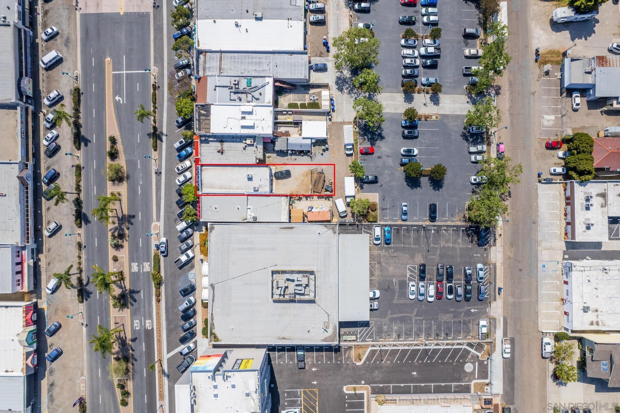 Detail Gallery Image 6 of 13 For 7918  Broadway, Lemon Grove,  CA 91945 - – Beds | – Baths