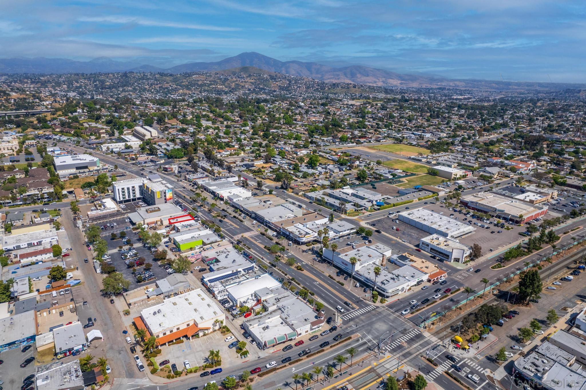 Detail Gallery Image 9 of 13 For 7918  Broadway, Lemon Grove,  CA 91945 - – Beds | – Baths