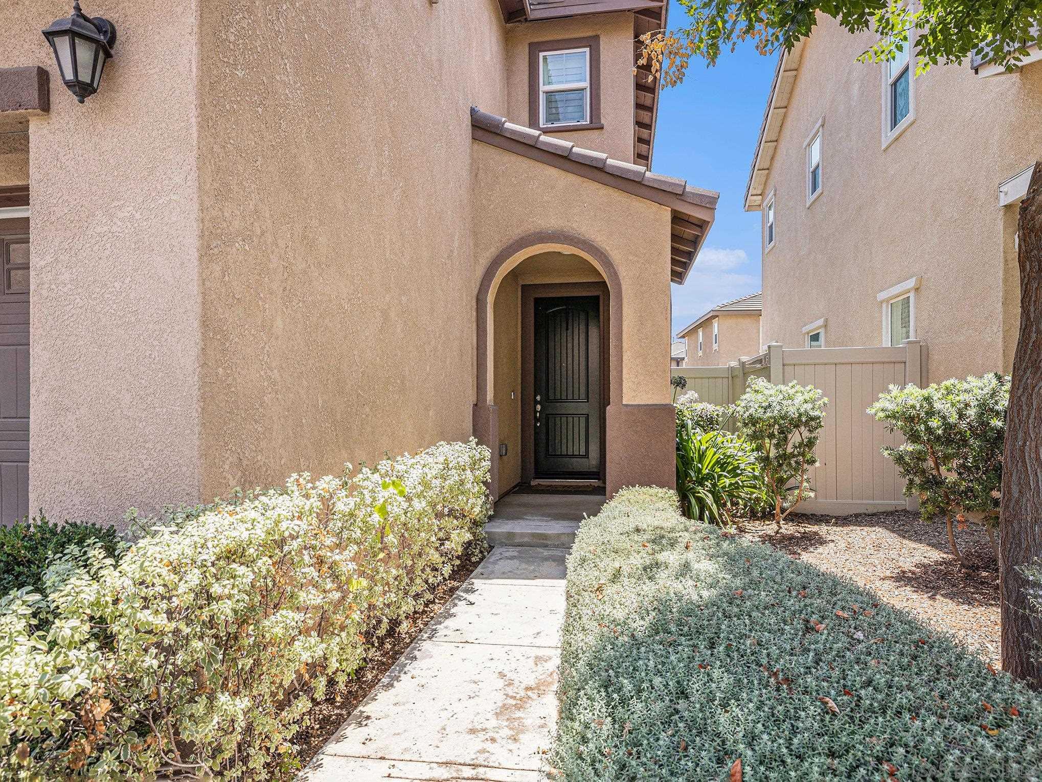 Detail Gallery Image 4 of 31 For 35406  Brown Galloway Ln, Fallbrook,  CA 92028 - 3 Beds | 2/1 Baths