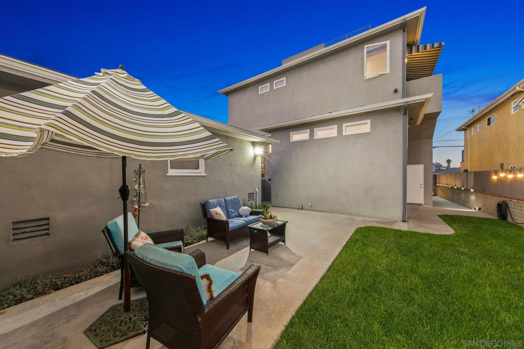 Detail Gallery Image 11 of 58 For 1525  Willow St, San Diego,  CA 92106 - 4 Beds | 4 Baths