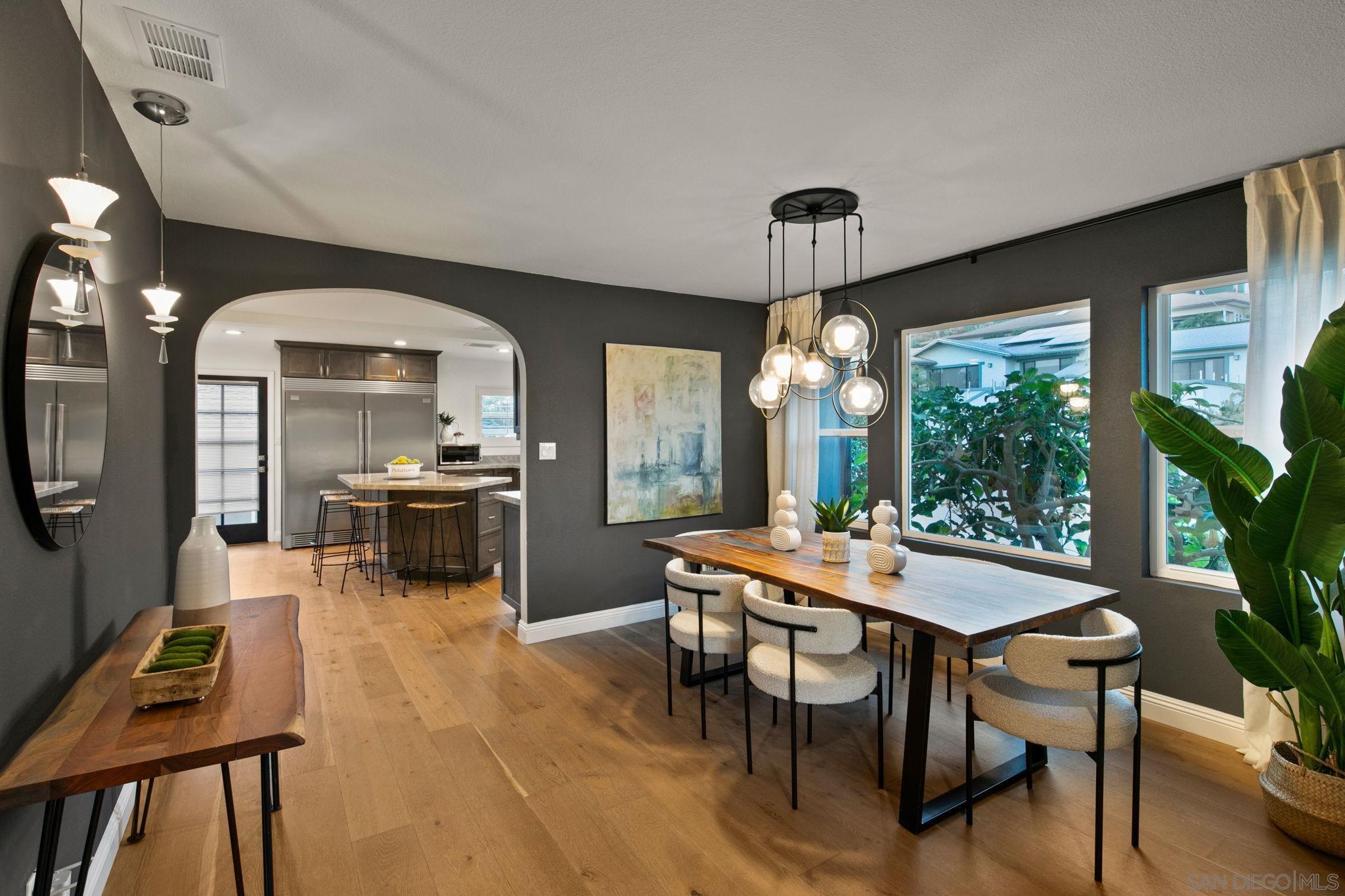 Detail Gallery Image 22 of 58 For 1525  Willow St, San Diego,  CA 92106 - 4 Beds | 4 Baths