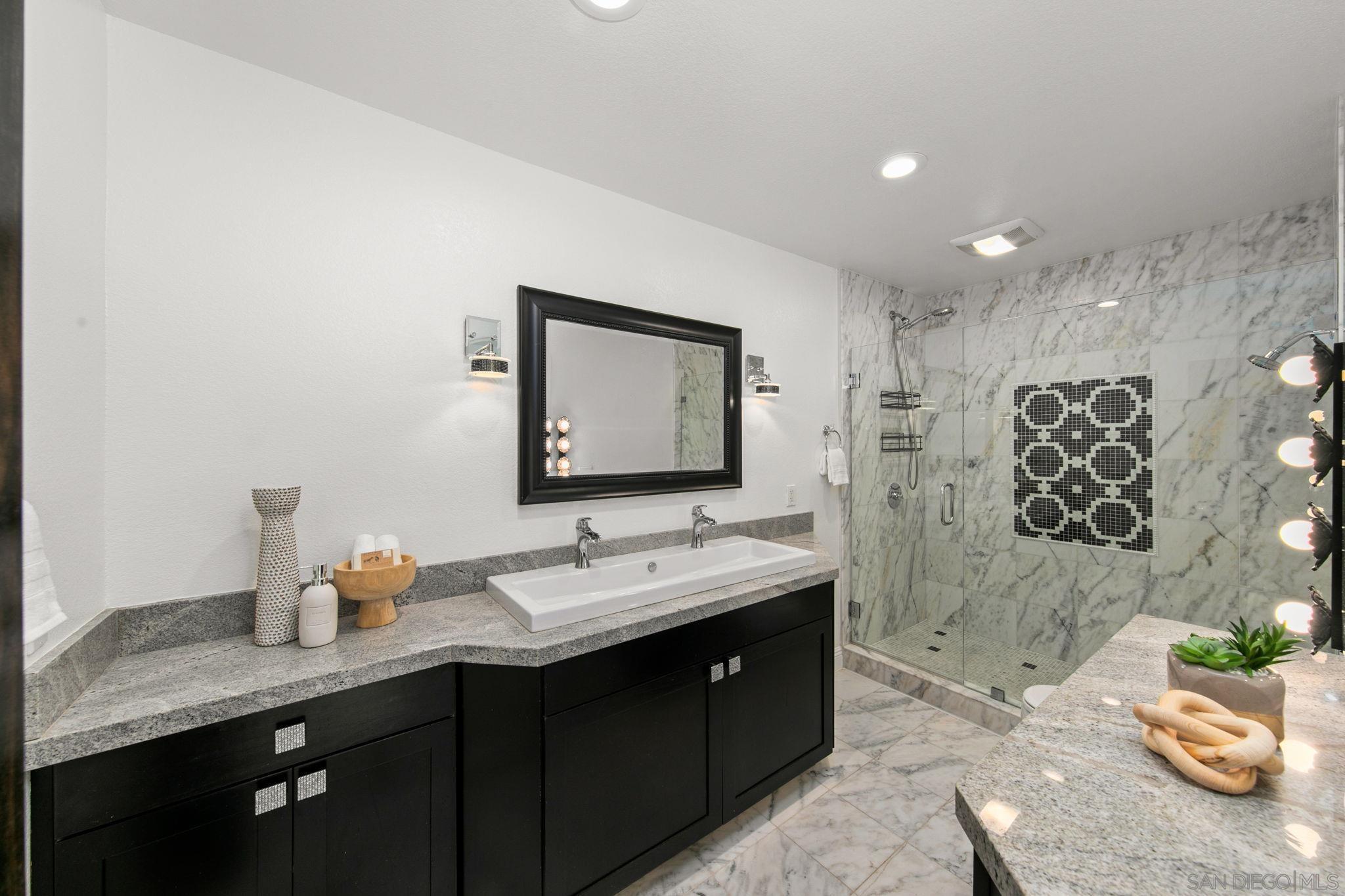 Detail Gallery Image 25 of 58 For 1525  Willow St, San Diego,  CA 92106 - 4 Beds | 4 Baths