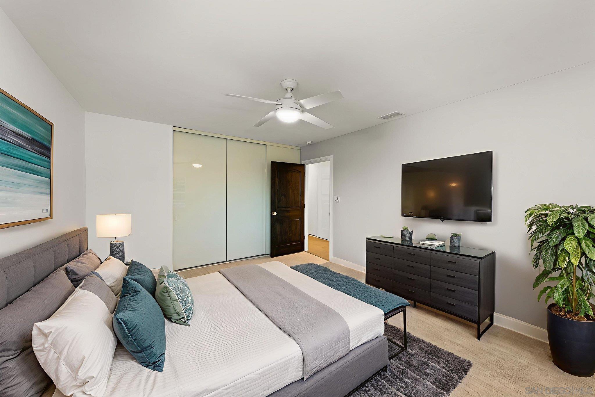 Detail Gallery Image 30 of 58 For 1525  Willow St, San Diego,  CA 92106 - 4 Beds | 4 Baths