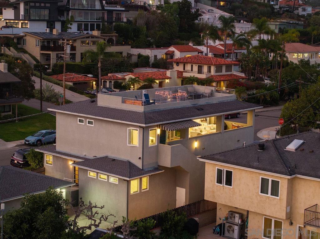 Detail Gallery Image 52 of 58 For 1525  Willow St, San Diego,  CA 92106 - 4 Beds | 4 Baths