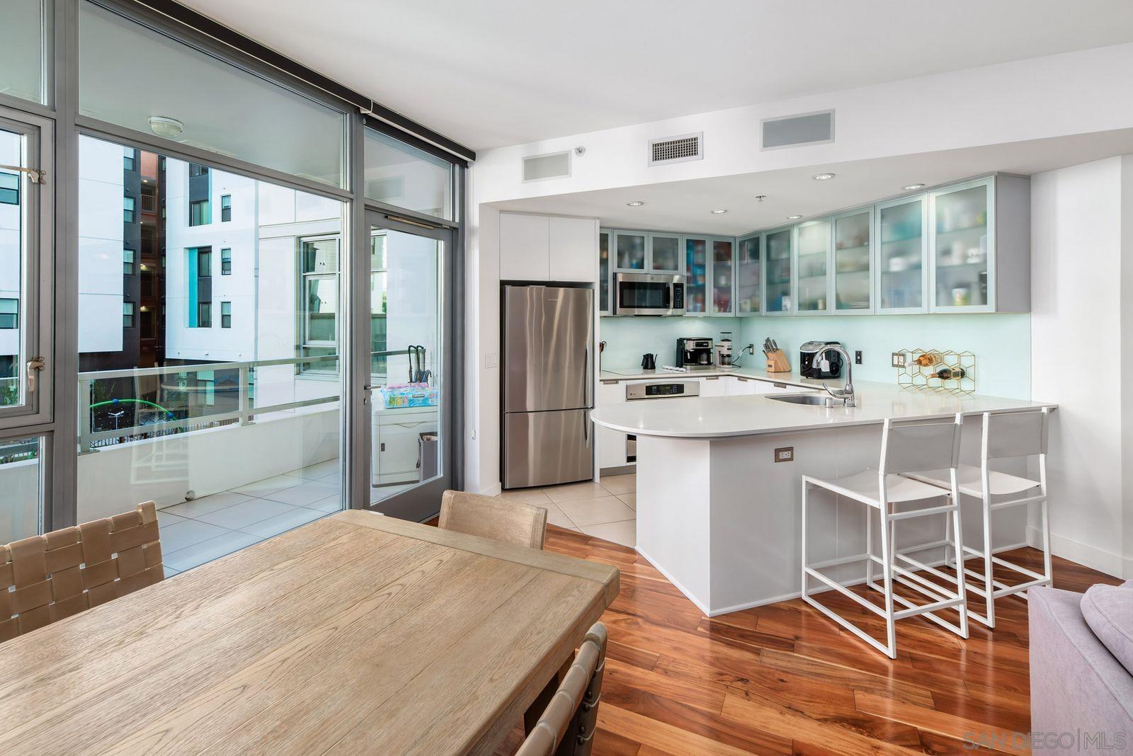 Detail Gallery Image 4 of 24 For 1441  9th Ave  #301,  San Diego,  CA 92101 - 2 Beds | 2 Baths