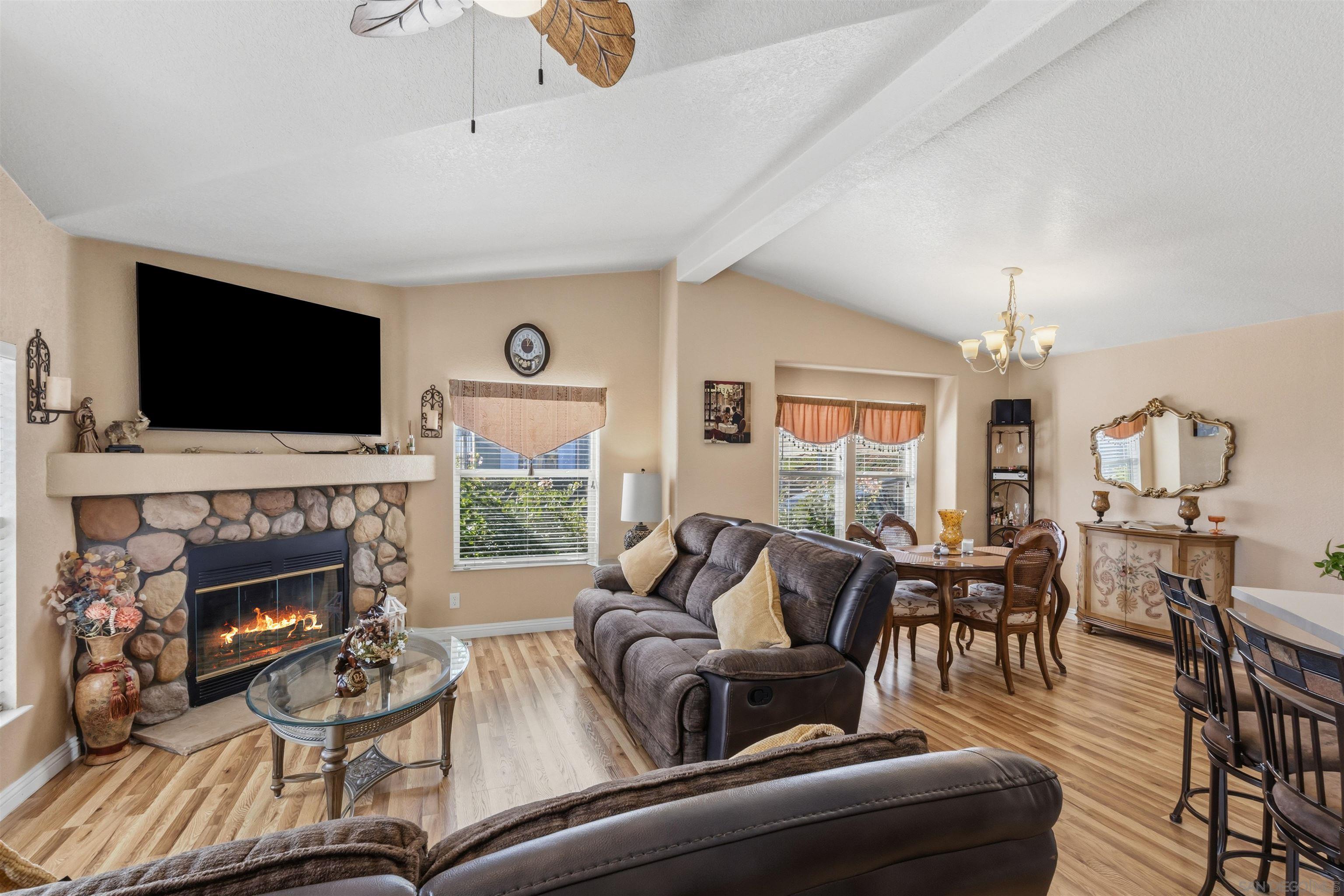 Detail Gallery Image 3 of 27 For 12250  Vista Del Cajon Rd.  #SPACE #25,  El Cajon,  CA 92021 - 2 Beds | 2 Baths