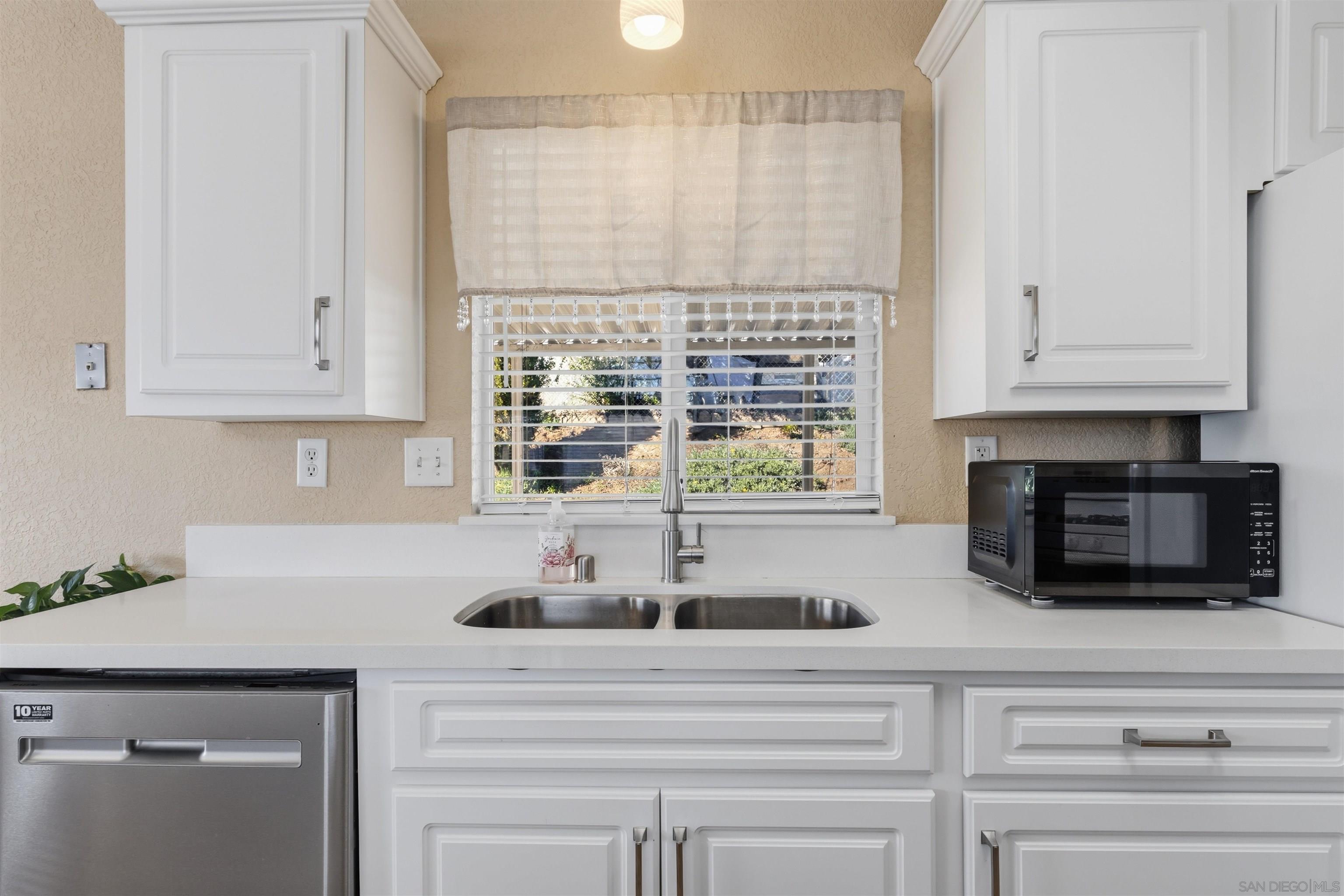 Detail Gallery Image 9 of 27 For 12250  Vista Del Cajon Rd.  #SPACE #25,  El Cajon,  CA 92021 - 2 Beds | 2 Baths