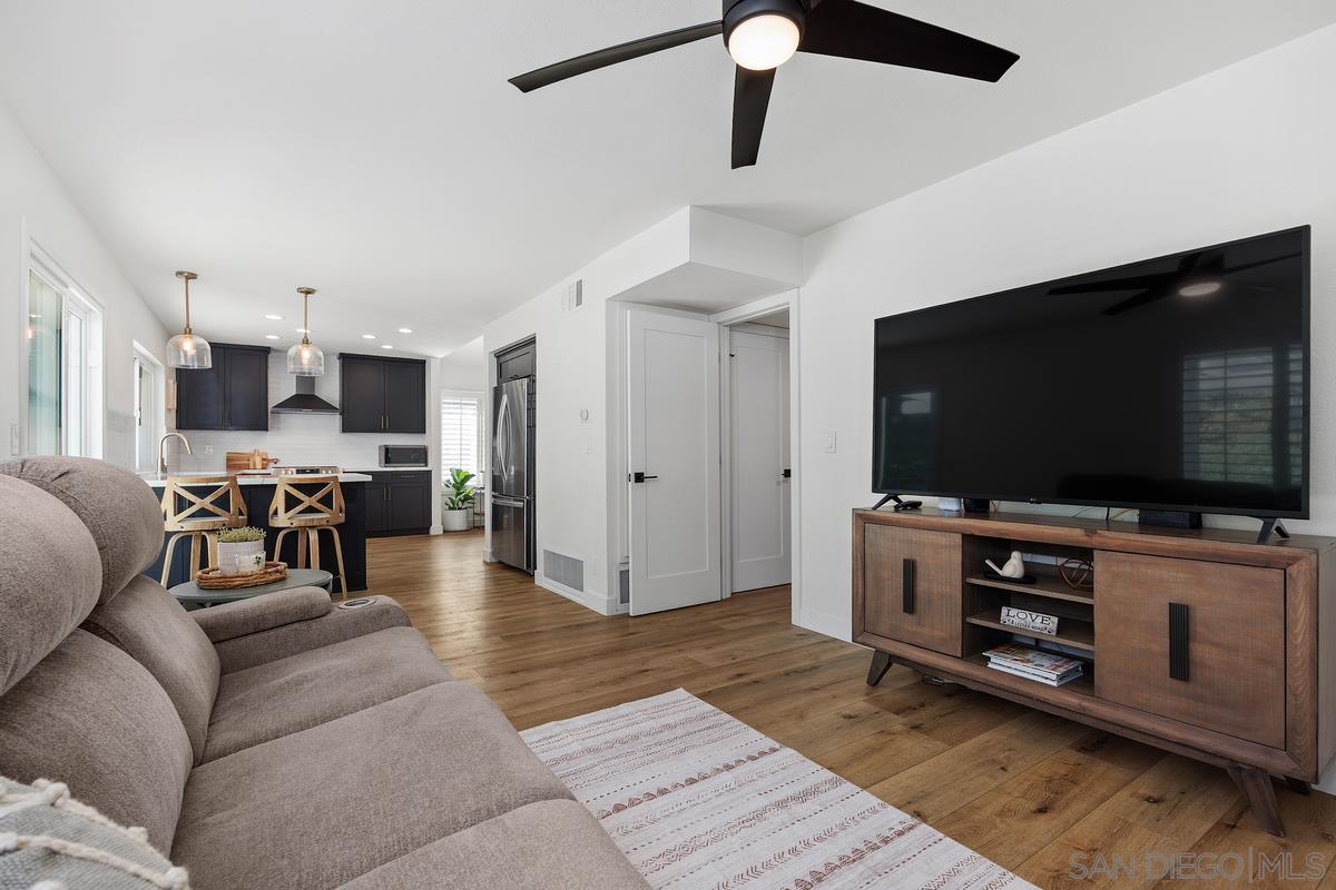 Detail Gallery Image 15 of 34 For 2216  Recodo Ct, Carlsbad,  CA 92009 - 4 Beds | 3 Baths