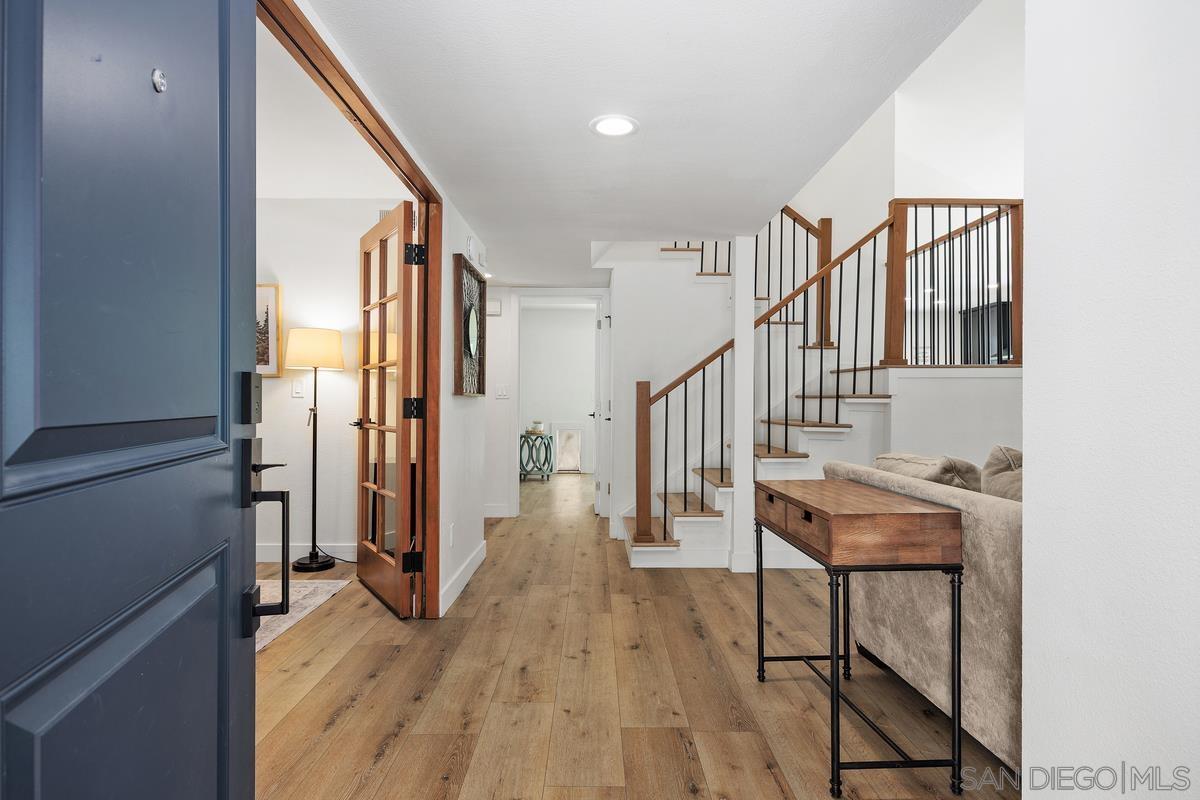 Detail Gallery Image 5 of 34 For 2216  Recodo Ct, Carlsbad,  CA 92009 - 4 Beds | 3 Baths