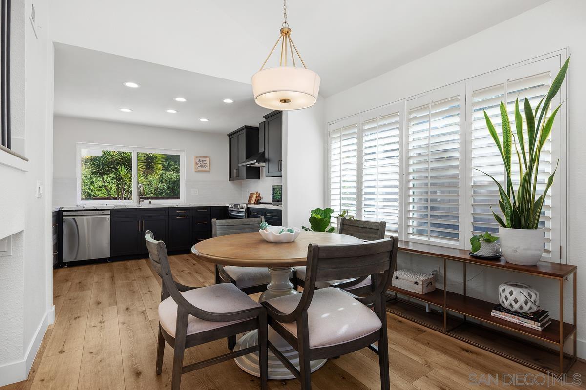 Detail Gallery Image 10 of 34 For 2216  Recodo Ct, Carlsbad,  CA 92009 - 4 Beds | 3 Baths