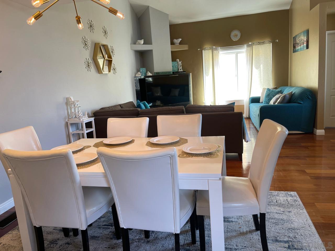 Detail Gallery Image 16 of 30 For 3843  Riviera Dr  #1,  San Diego,  CA 92109 - 3 Beds | 2/1 Baths