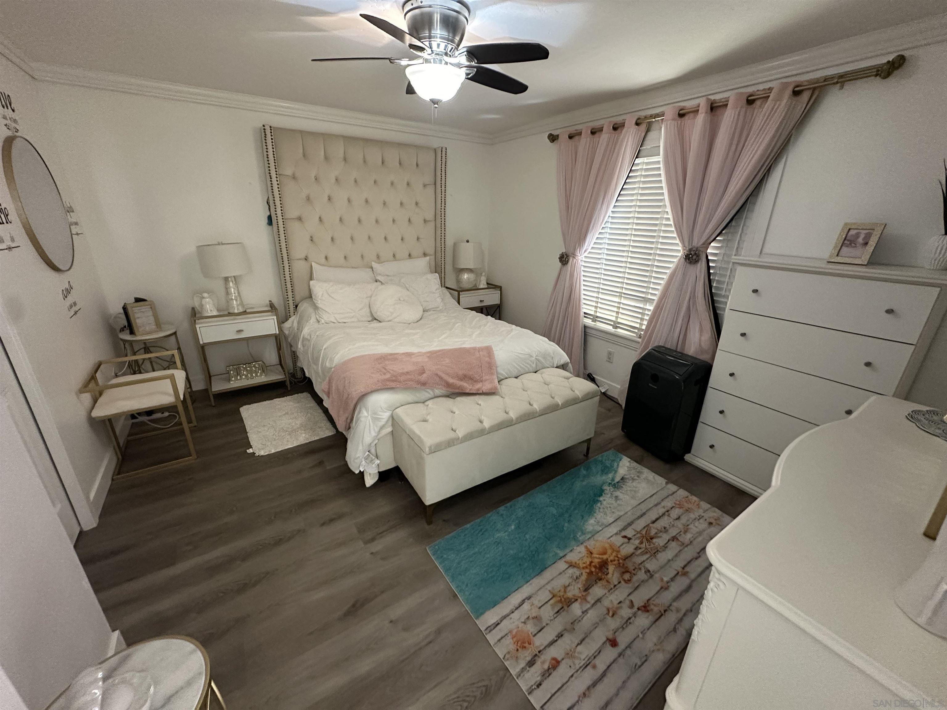 Detail Gallery Image 9 of 30 For 3843  Riviera Dr  #1,  San Diego,  CA 92109 - 3 Beds | 2/1 Baths