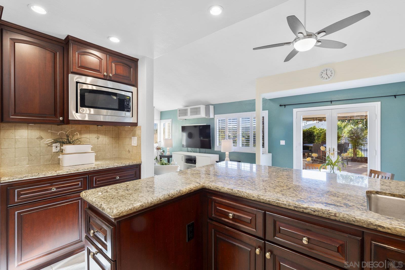 Detail Gallery Image 15 of 54 For 11409  Duenda Rd, San Diego,  CA 92127 - 4 Beds | 2/1 Baths