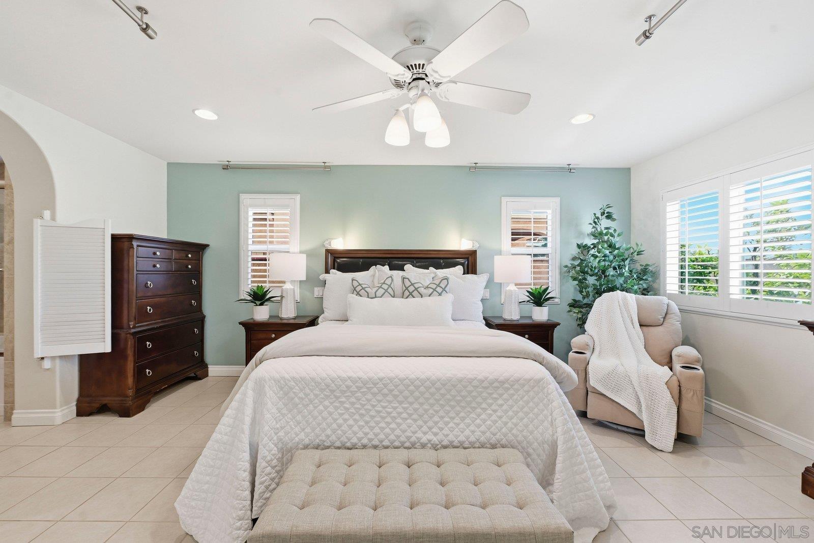 Detail Gallery Image 27 of 54 For 11409  Duenda Rd, San Diego,  CA 92127 - 4 Beds | 2/1 Baths