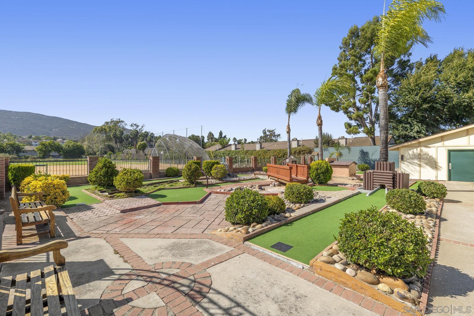 Detail Gallery Image 48 of 54 For 11409  Duenda Rd, San Diego,  CA 92127 - 4 Beds | 2/1 Baths