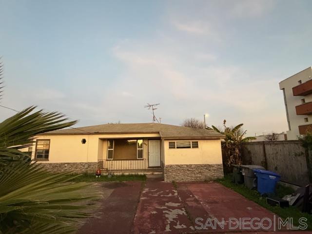 Detail Gallery Image 6 of 13 For 645  Florence St, Imperial Beach,  CA 91932 - 2 Beds | 1 Baths