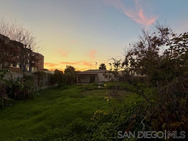 Detail Gallery Image 9 of 13 For 645  Florence St, Imperial Beach,  CA 91932 - 2 Beds | 1 Baths