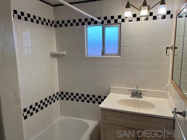 Detail Gallery Image 13 of 47 For 4948-54  Muir Ave, San Diego,  CA 92107 - – Beds | – Baths