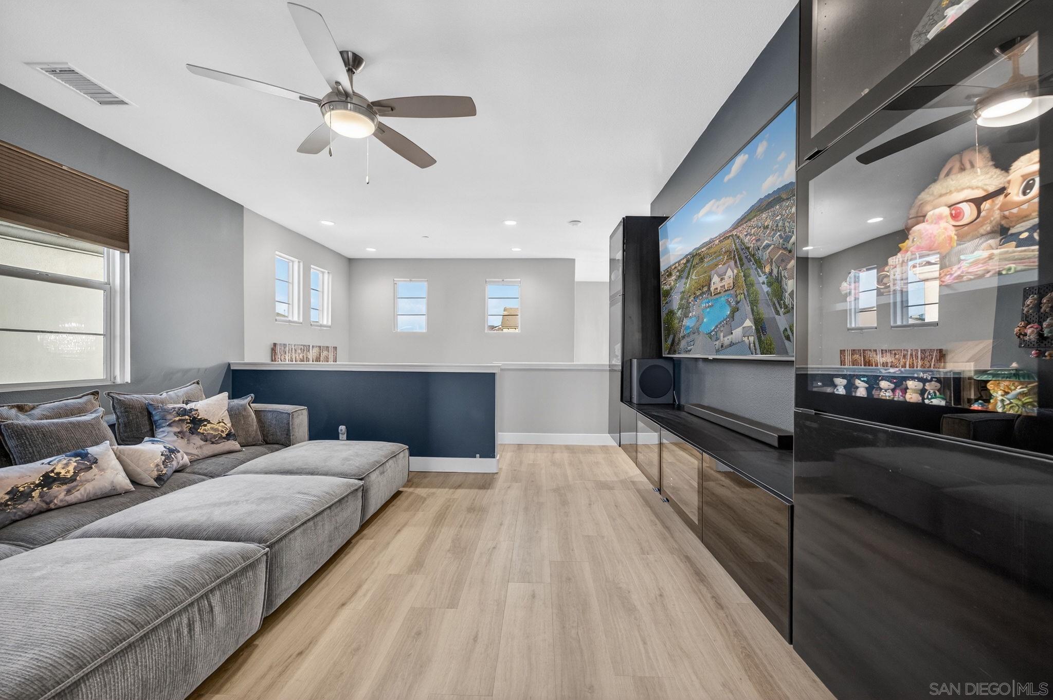 Detail Gallery Image 20 of 44 For 894  Camino Cantera, Chula Vista,  CA 91913 - 5 Beds | 3/1 Baths