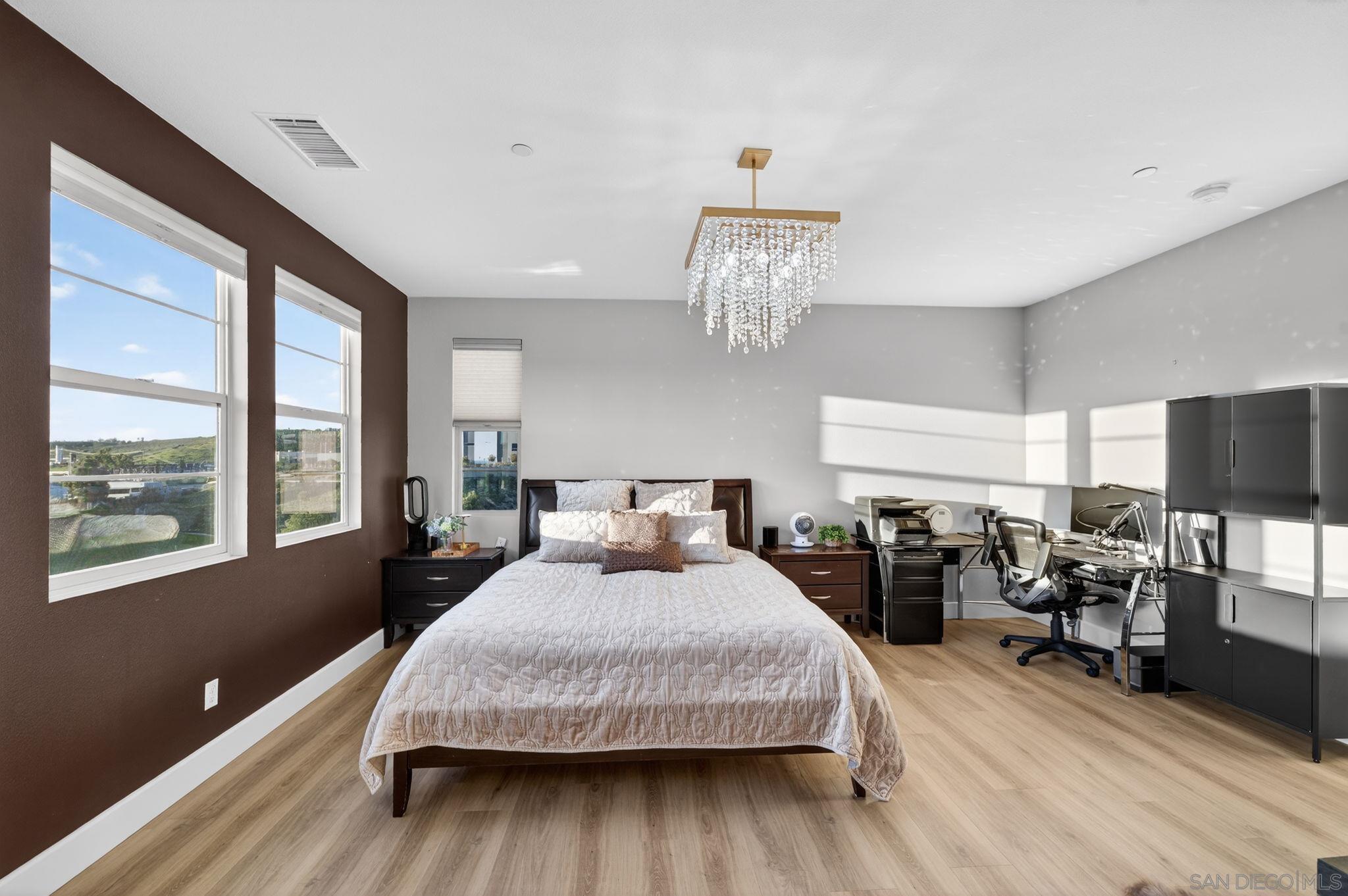 Detail Gallery Image 21 of 44 For 894  Camino Cantera, Chula Vista,  CA 91913 - 5 Beds | 3/1 Baths