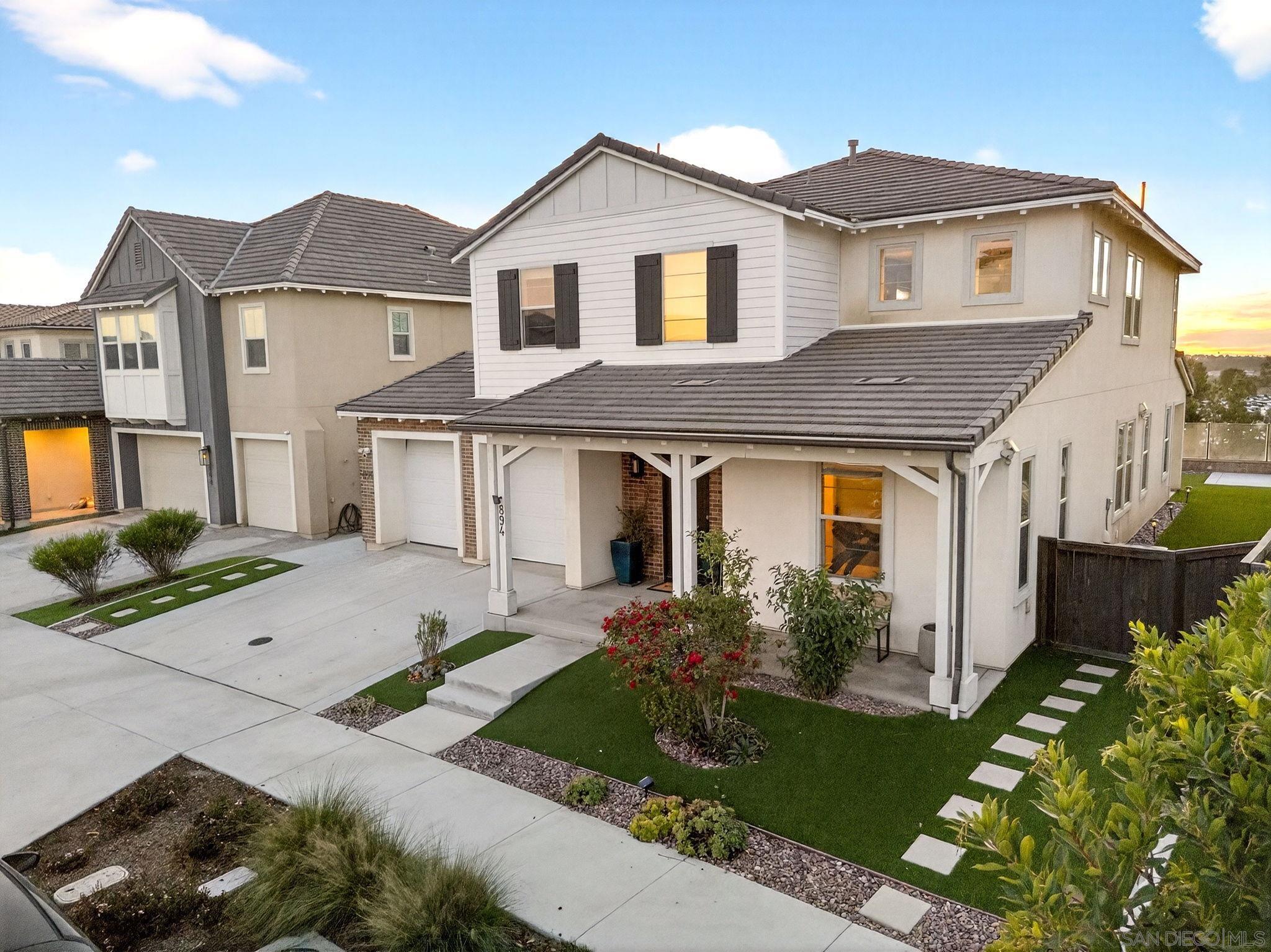 Detail Gallery Image 4 of 44 For 894  Camino Cantera, Chula Vista,  CA 91913 - 5 Beds | 3/1 Baths