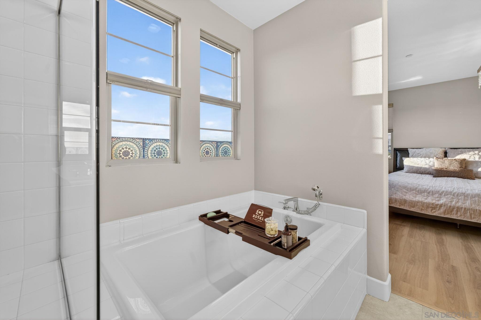 Detail Gallery Image 31 of 44 For 894  Camino Cantera, Chula Vista,  CA 91913 - 5 Beds | 3/1 Baths