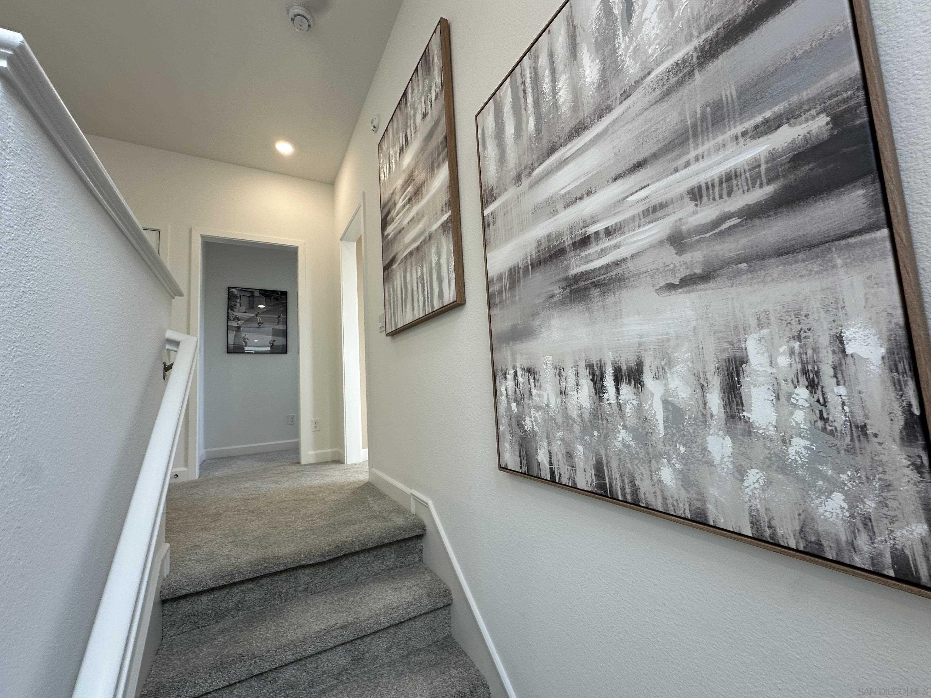 Detail Gallery Image 8 of 30 For 2186  Tributary Rd, Chula Vista,  CA 91913 - 4 Beds | 2/1 Baths